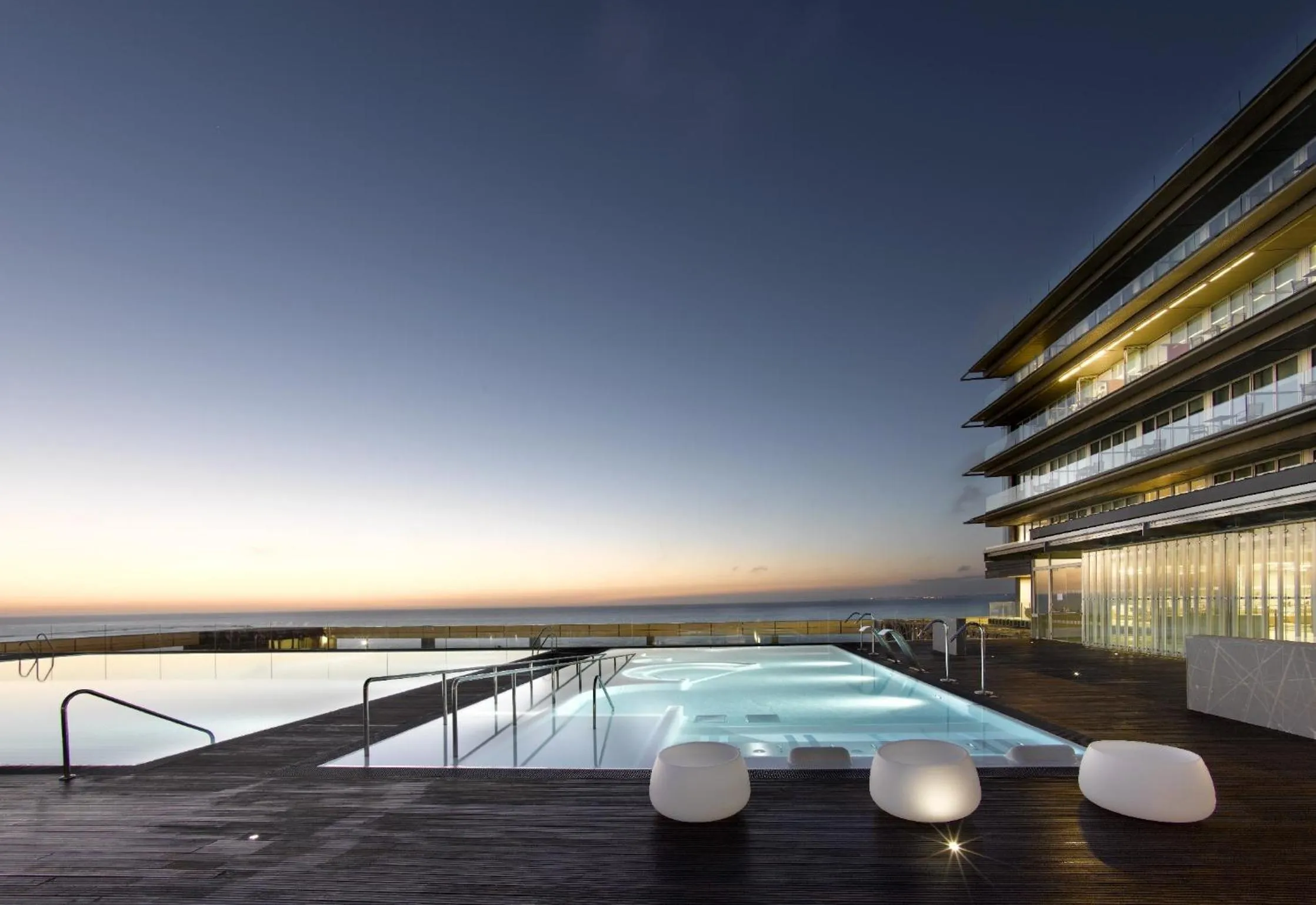 Swimming pool in Parador de Cádiz
