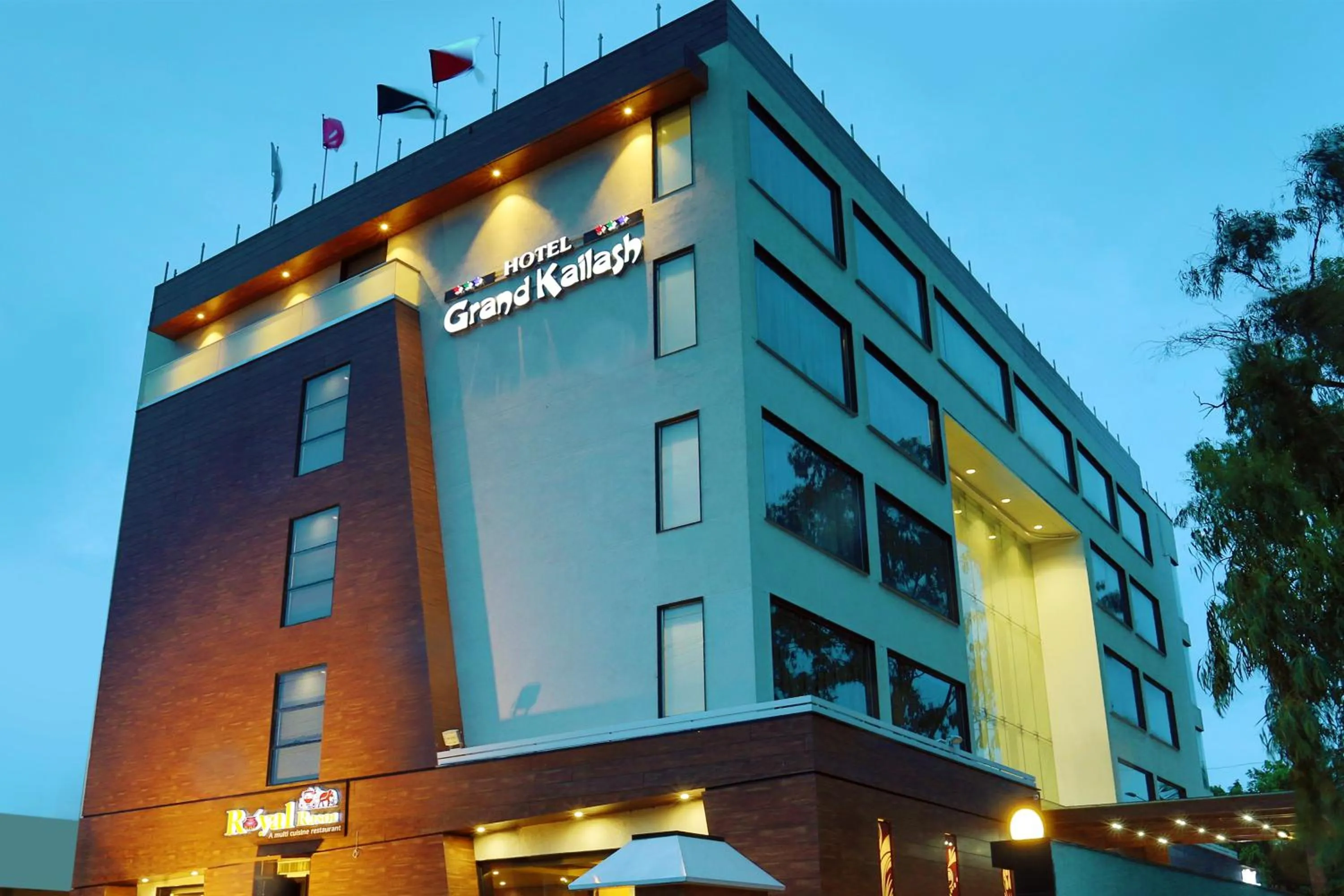 Property building in Grand Kailash Hotel