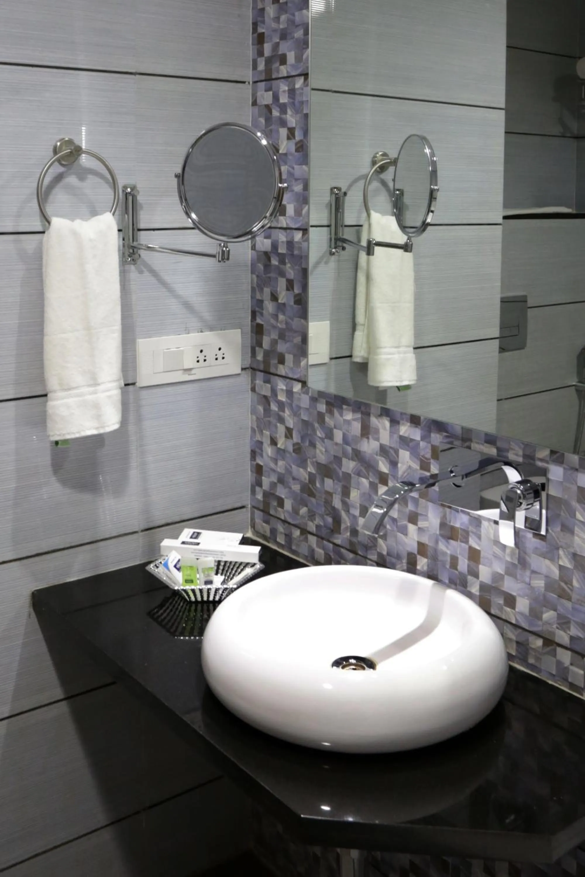 Bathroom in Grand Kailash Hotel