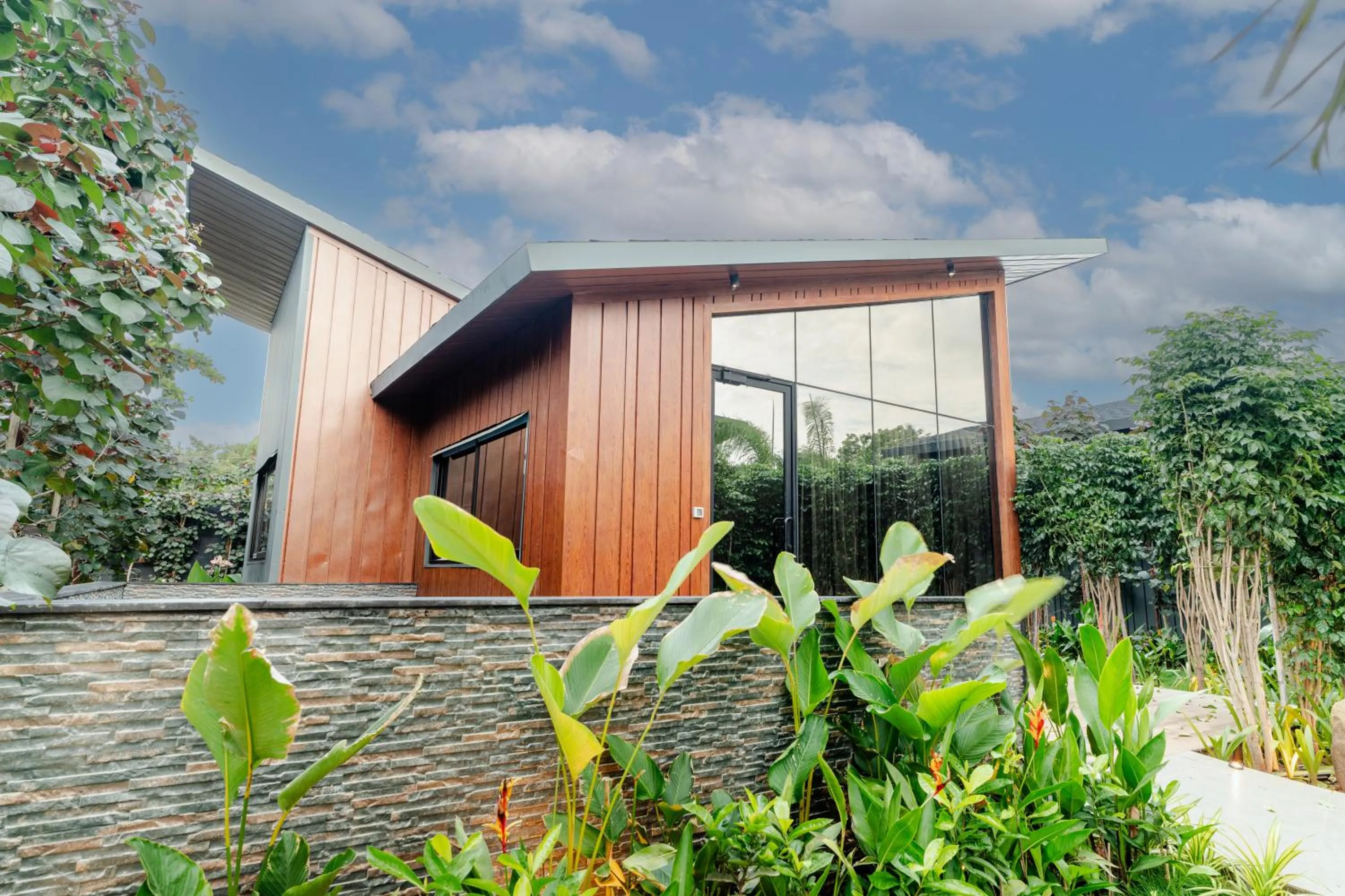 Garden view in Forrest