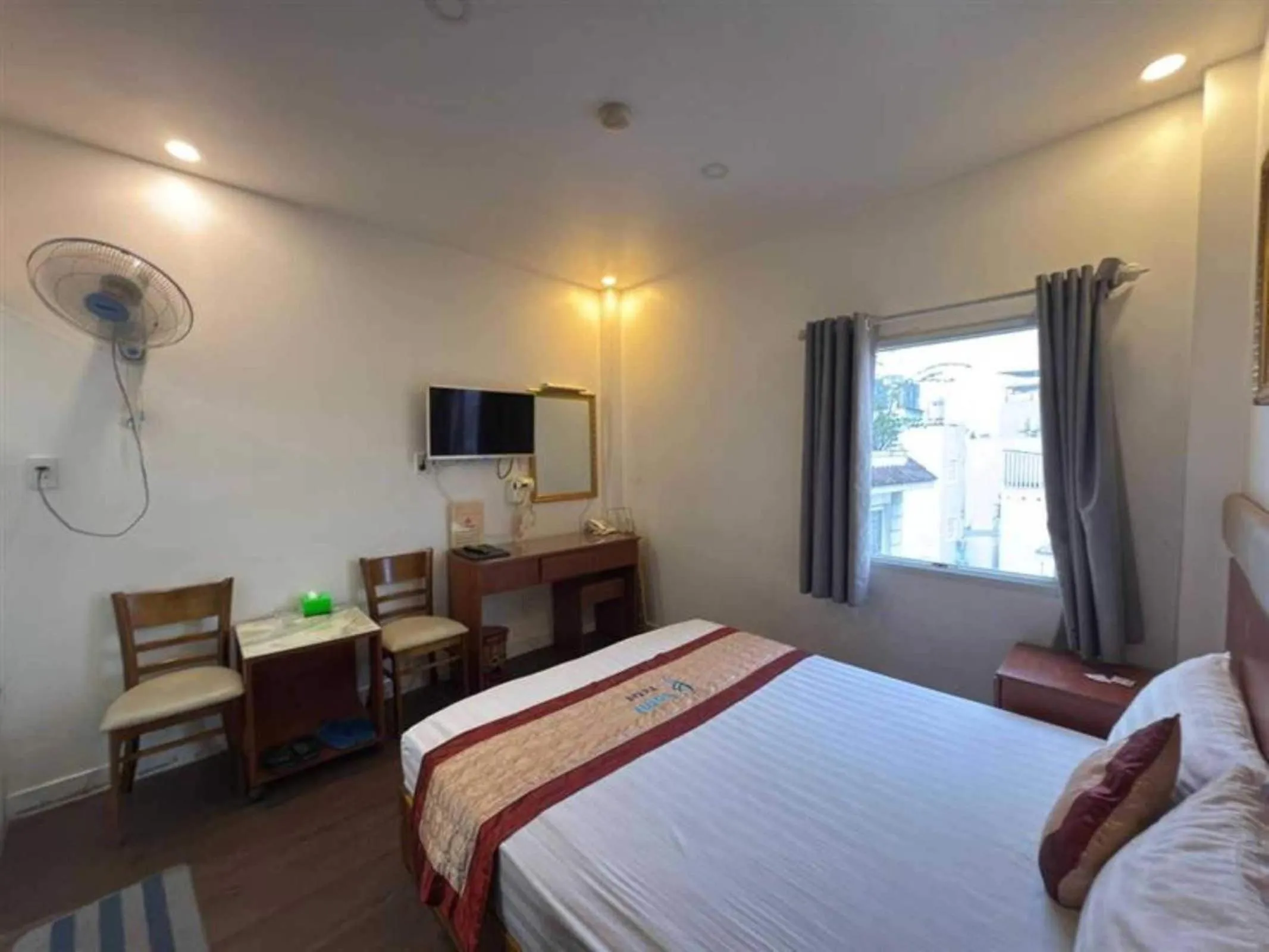 Other, Bed in Collection O Eva Hotel District 8 Near Ben Thanh Market