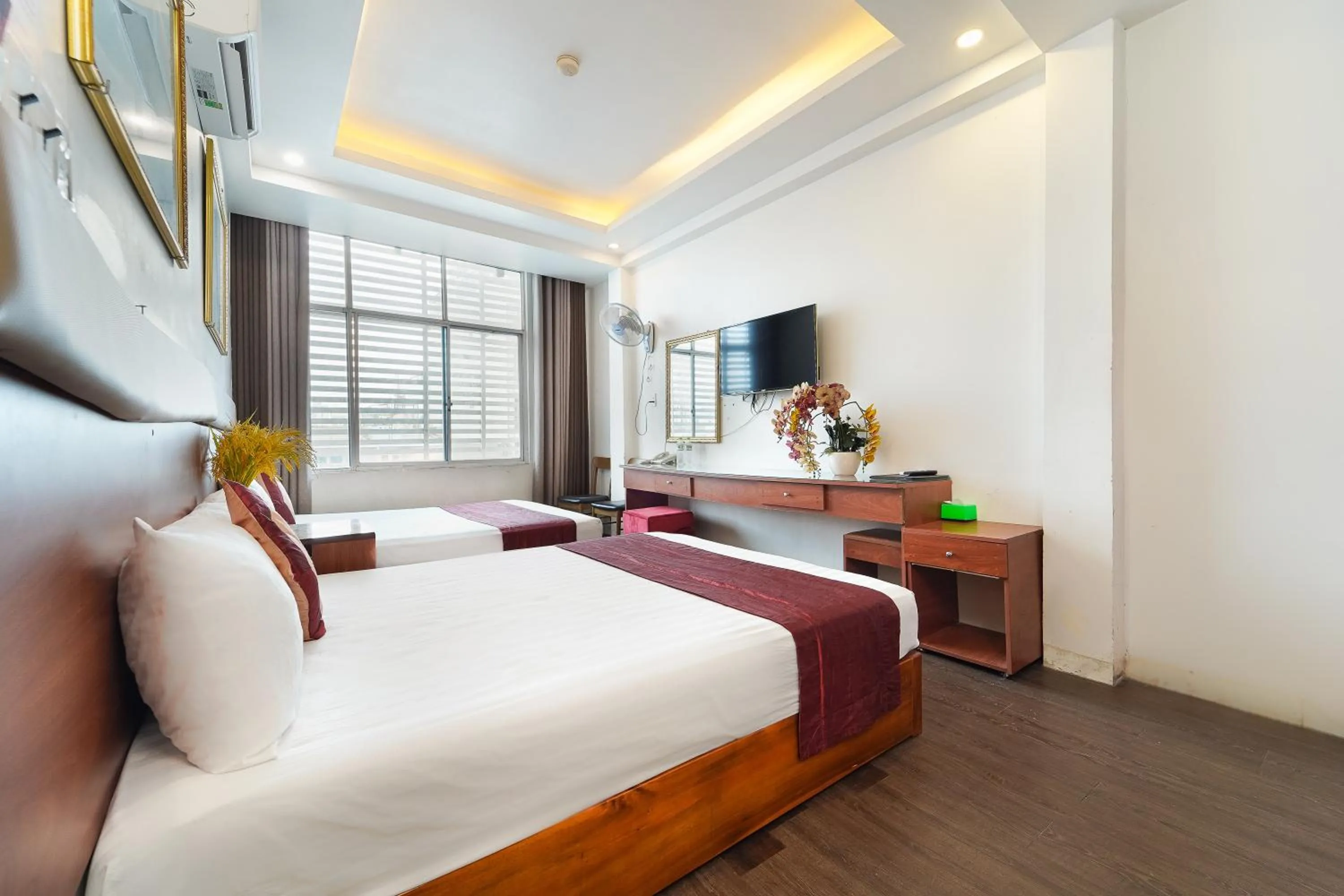Bedroom, Bed in Collection O Eva Hotel District 8 Near Ben Thanh Market