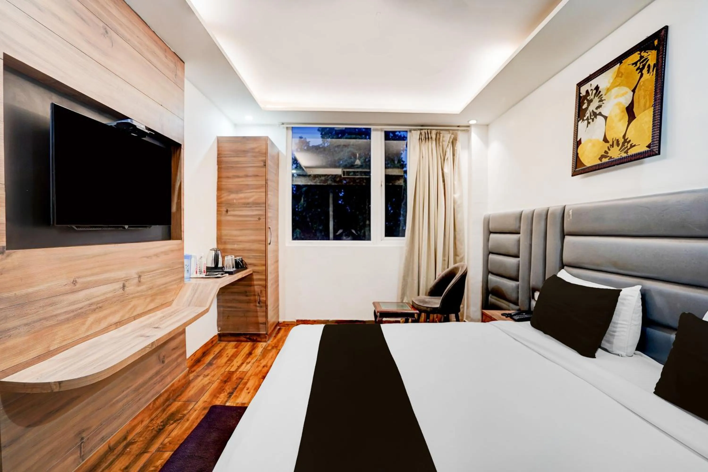 Bedroom, Bed in Townhouse Prayagraj Central Bus Terminal Formerly Hotel Four View