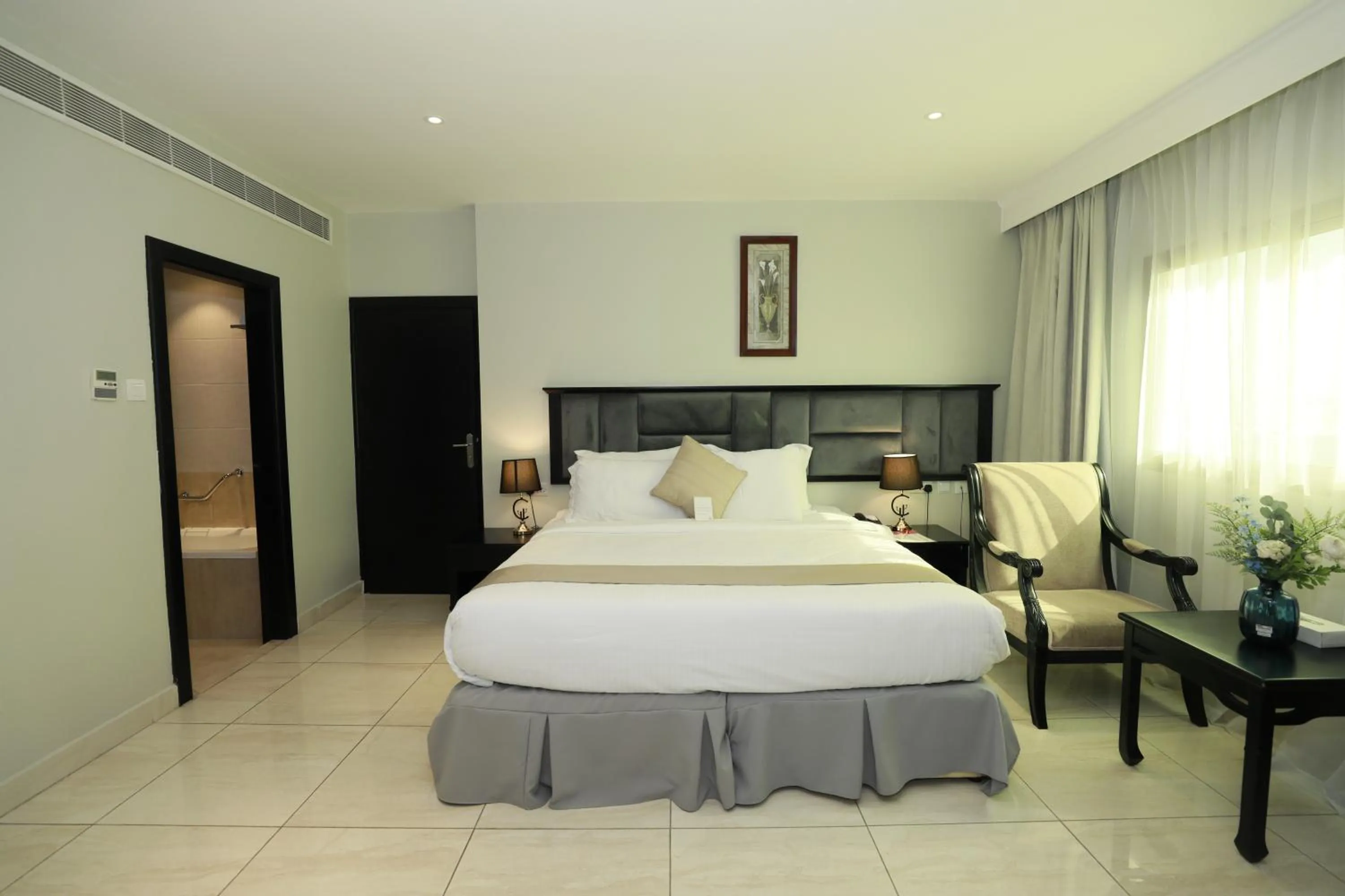 Bed in City Point Hotel