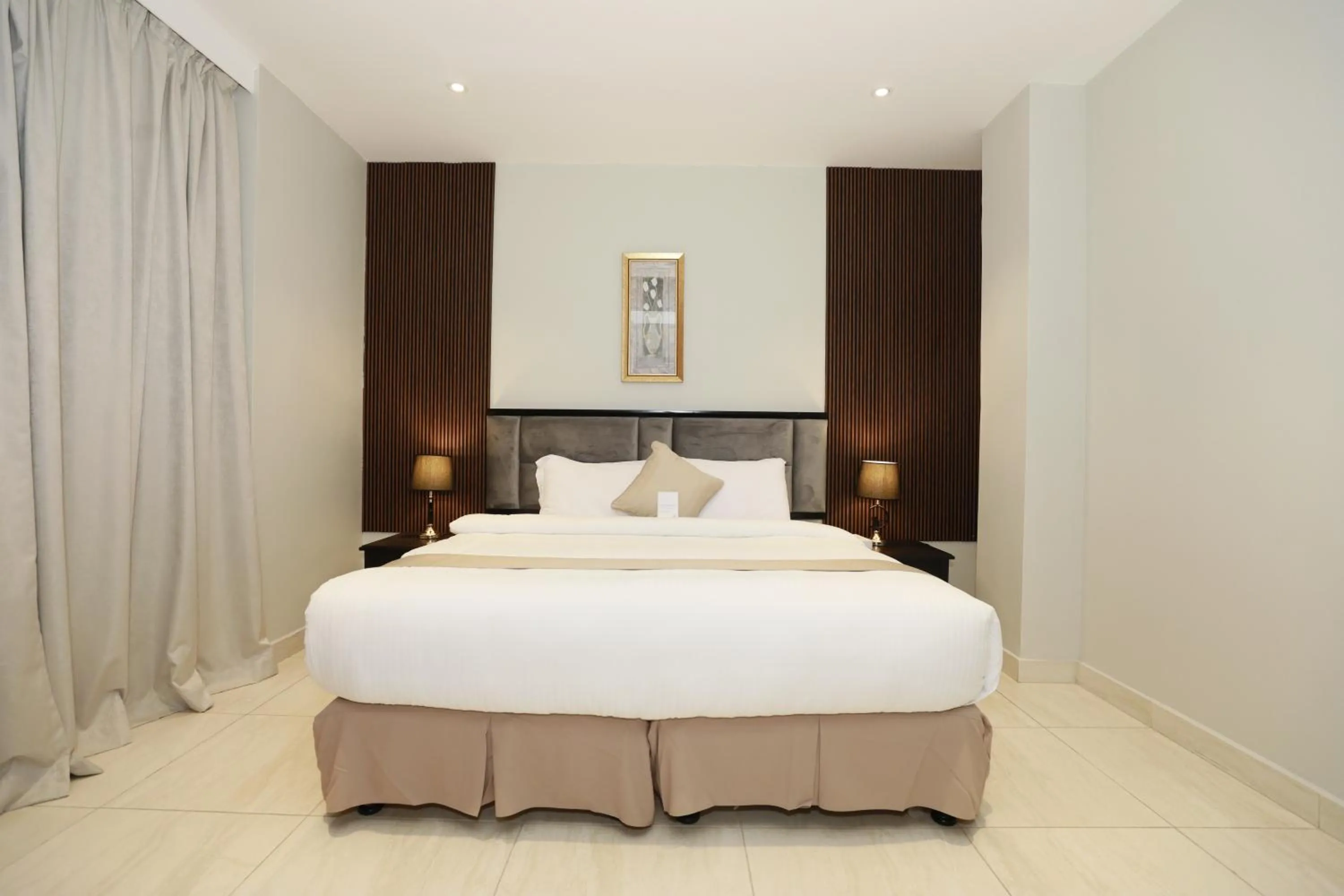 Bed in City Point Hotel