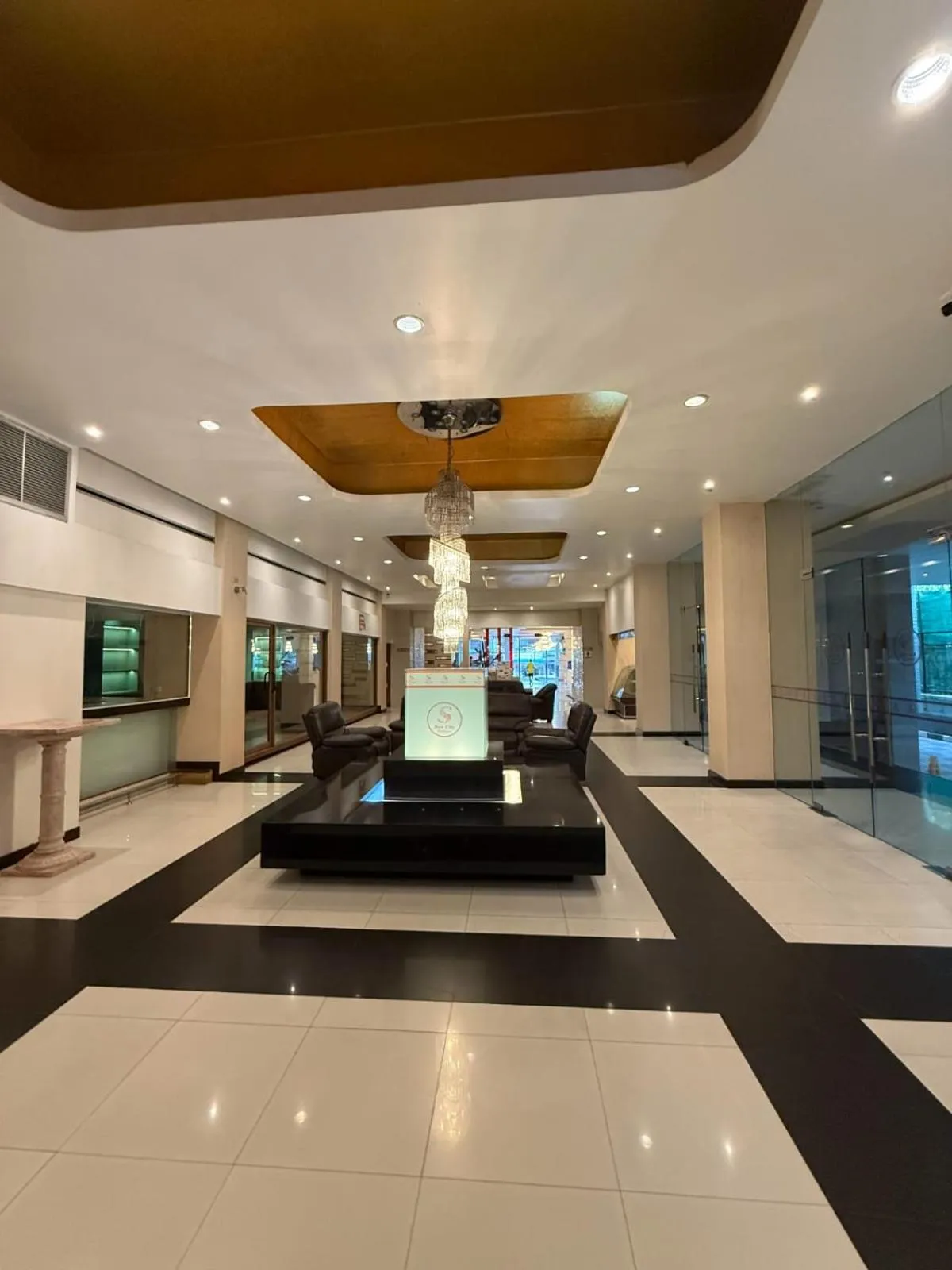 Lobby or reception in Suncity Hotel Pattaya