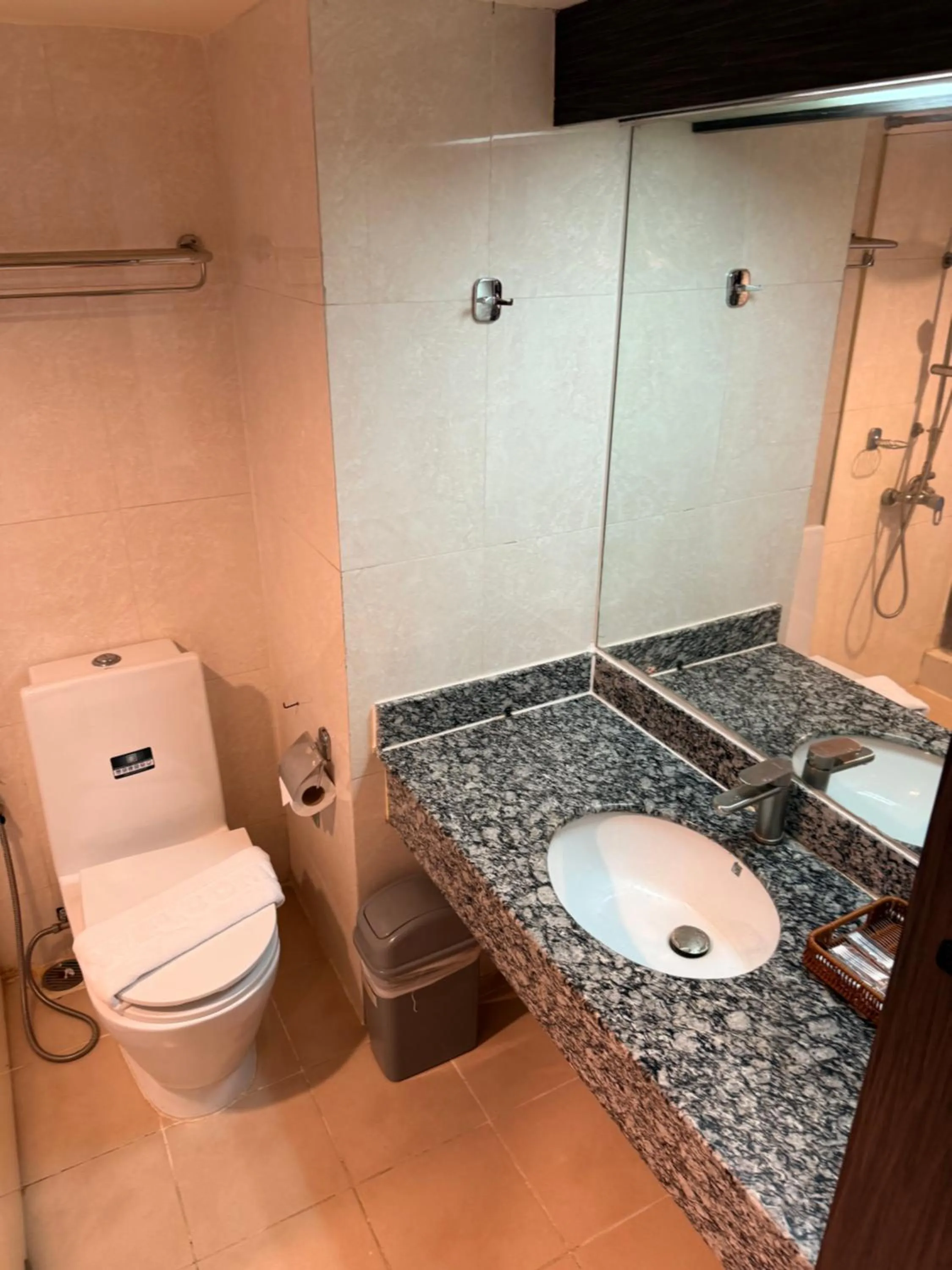 Public Bath in Suncity Hotel Pattaya