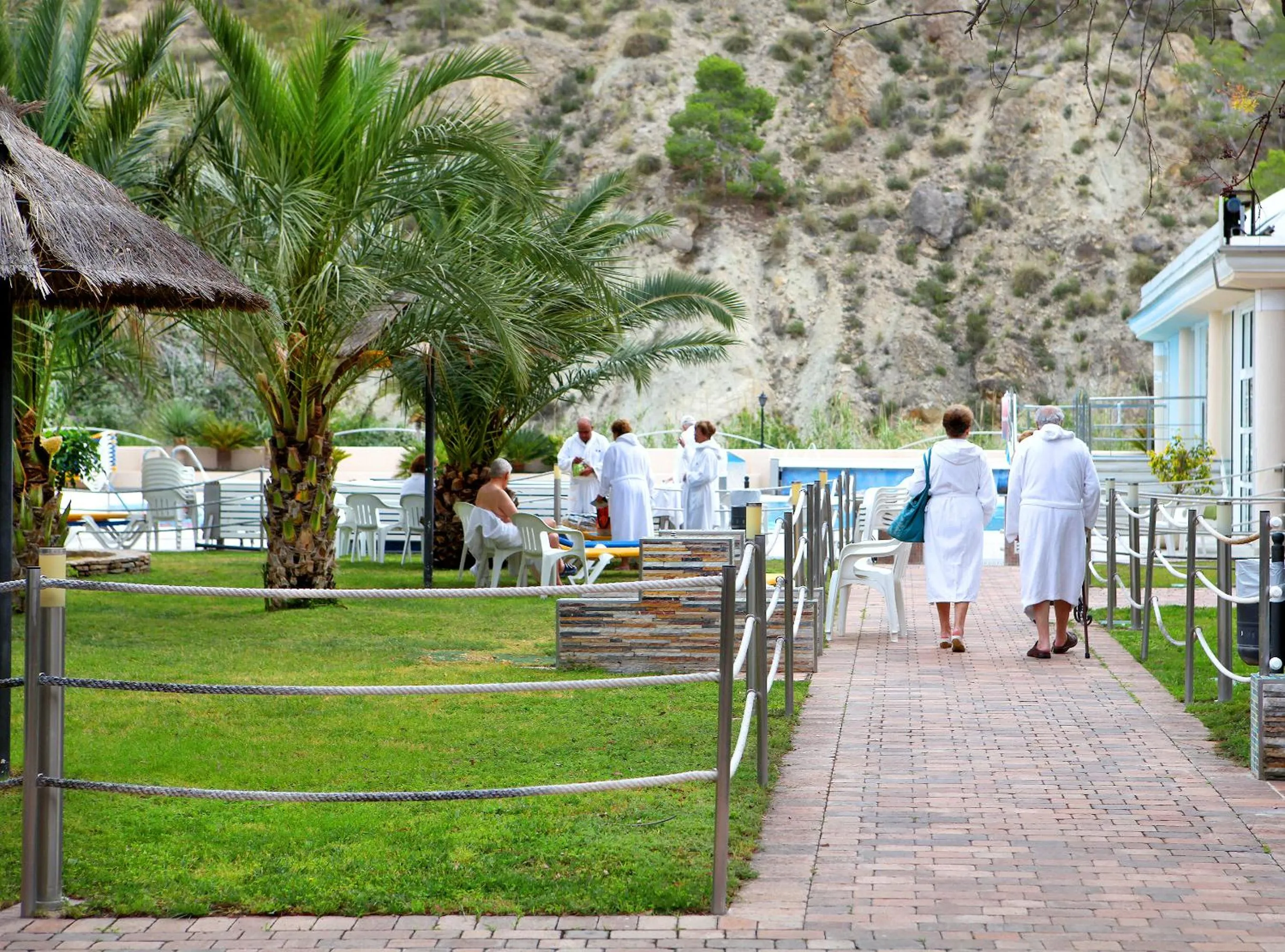 Garden in Balneario de Archena - Hotel León