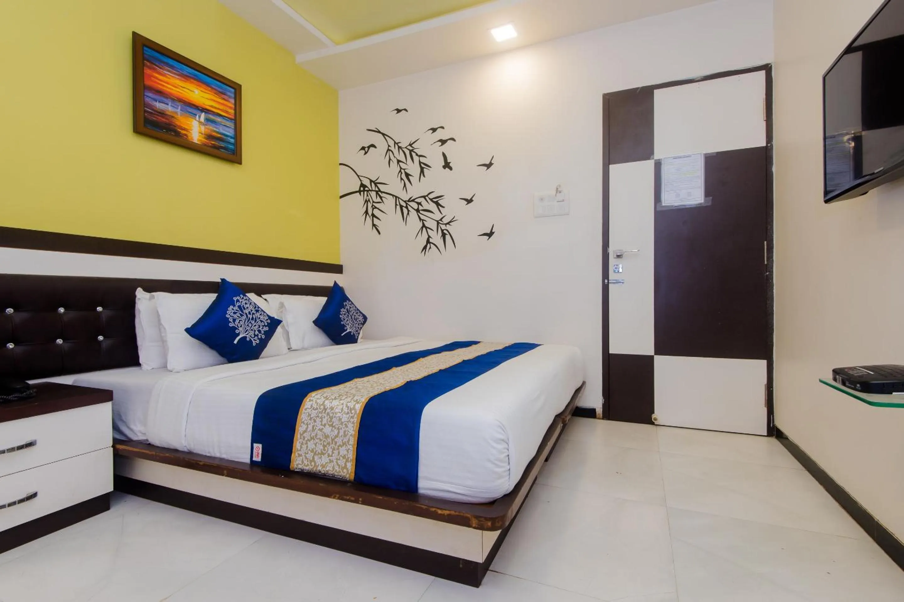 Bedroom, Bed in Hotel O Blue Pearl Residency Near Chhatrapati Shivaji International Airport