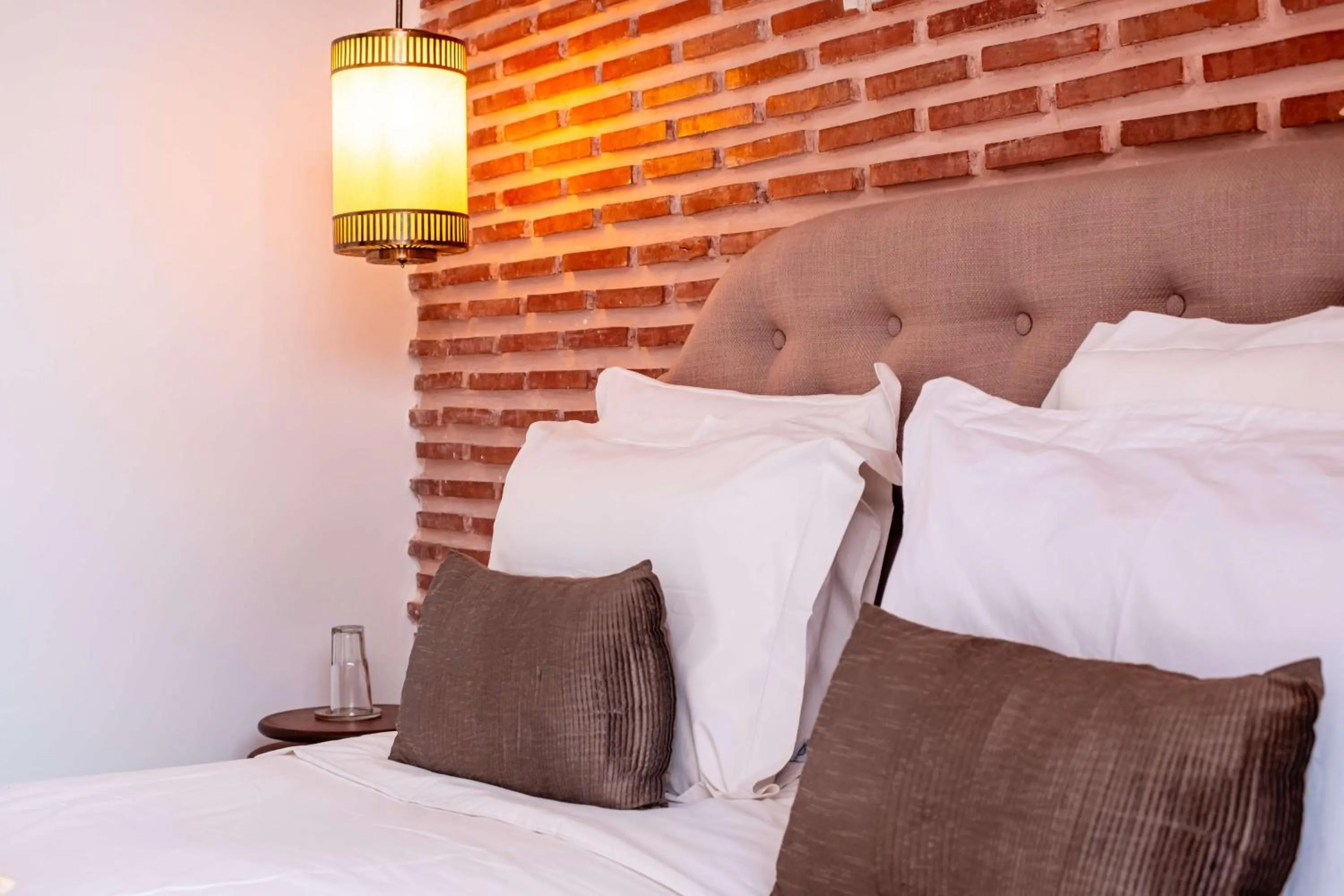 Bed in Riad la Source du Desert