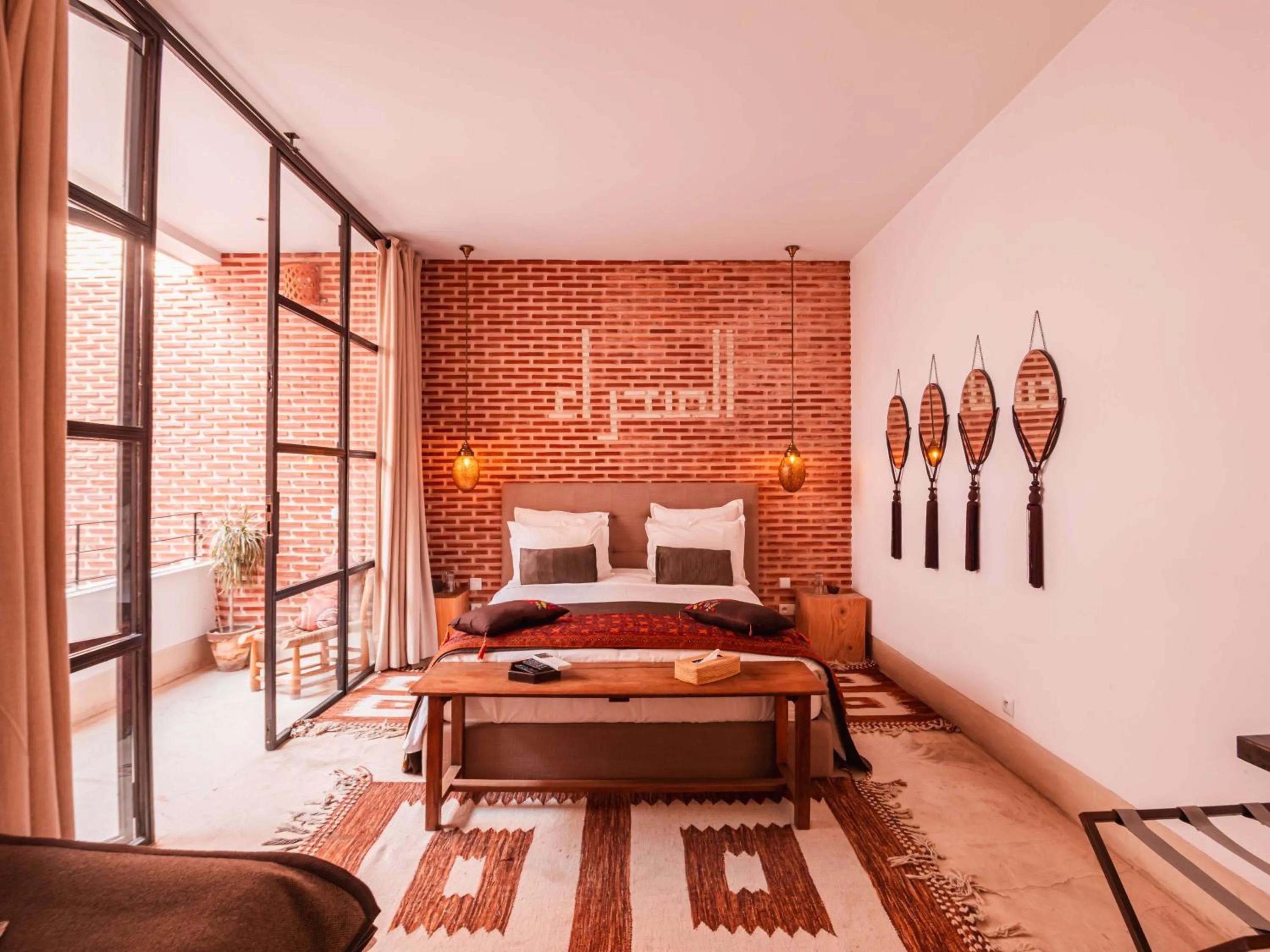 Bed in Riad la Source du Desert