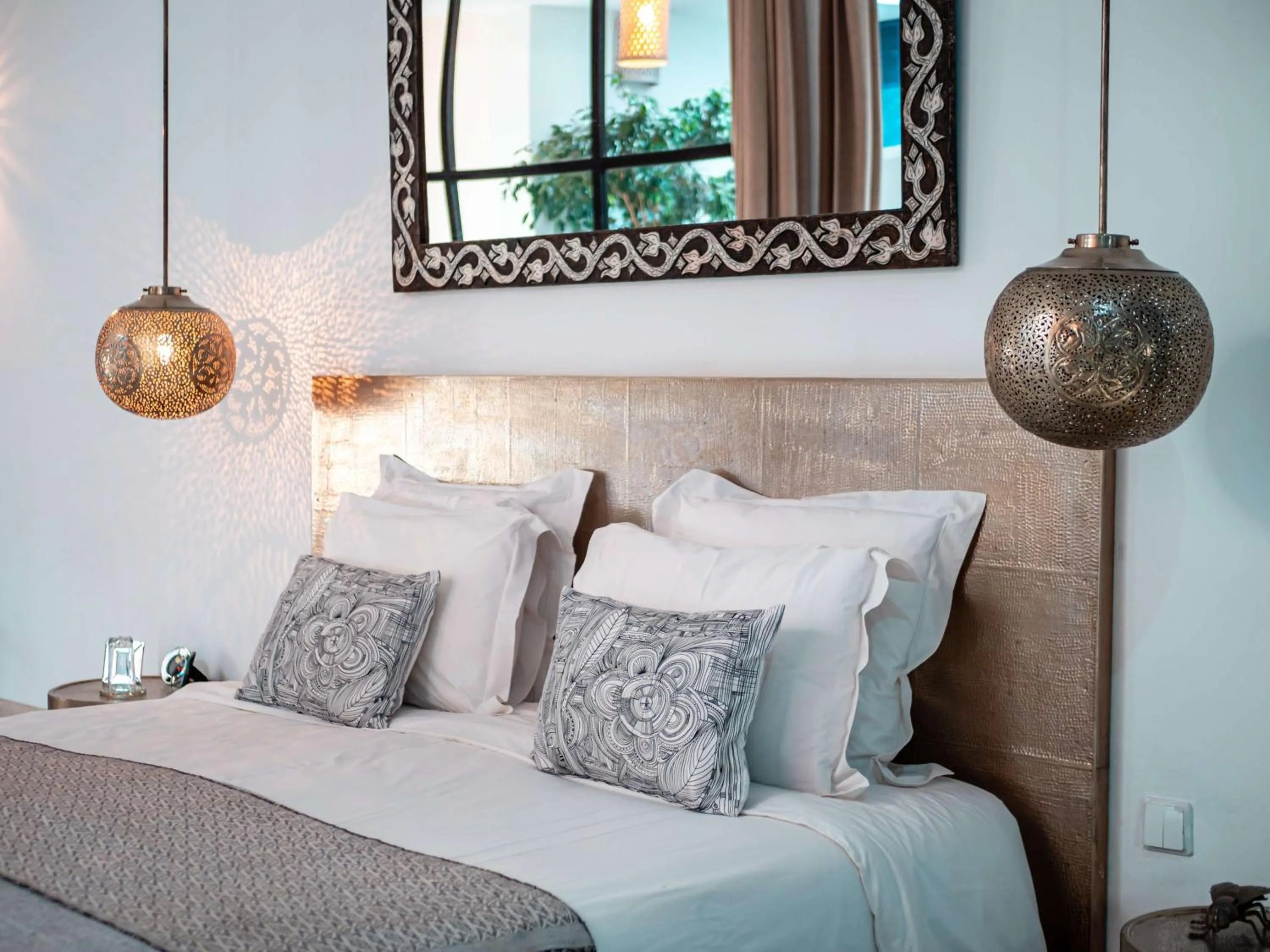 Bed in Riad la Source du Desert