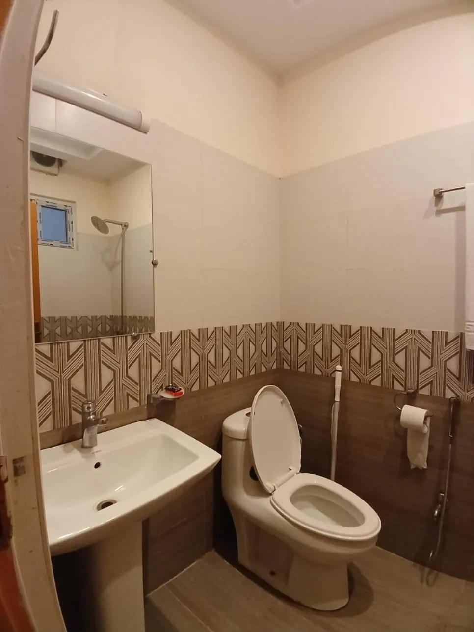 Shower in Dream Lodge House