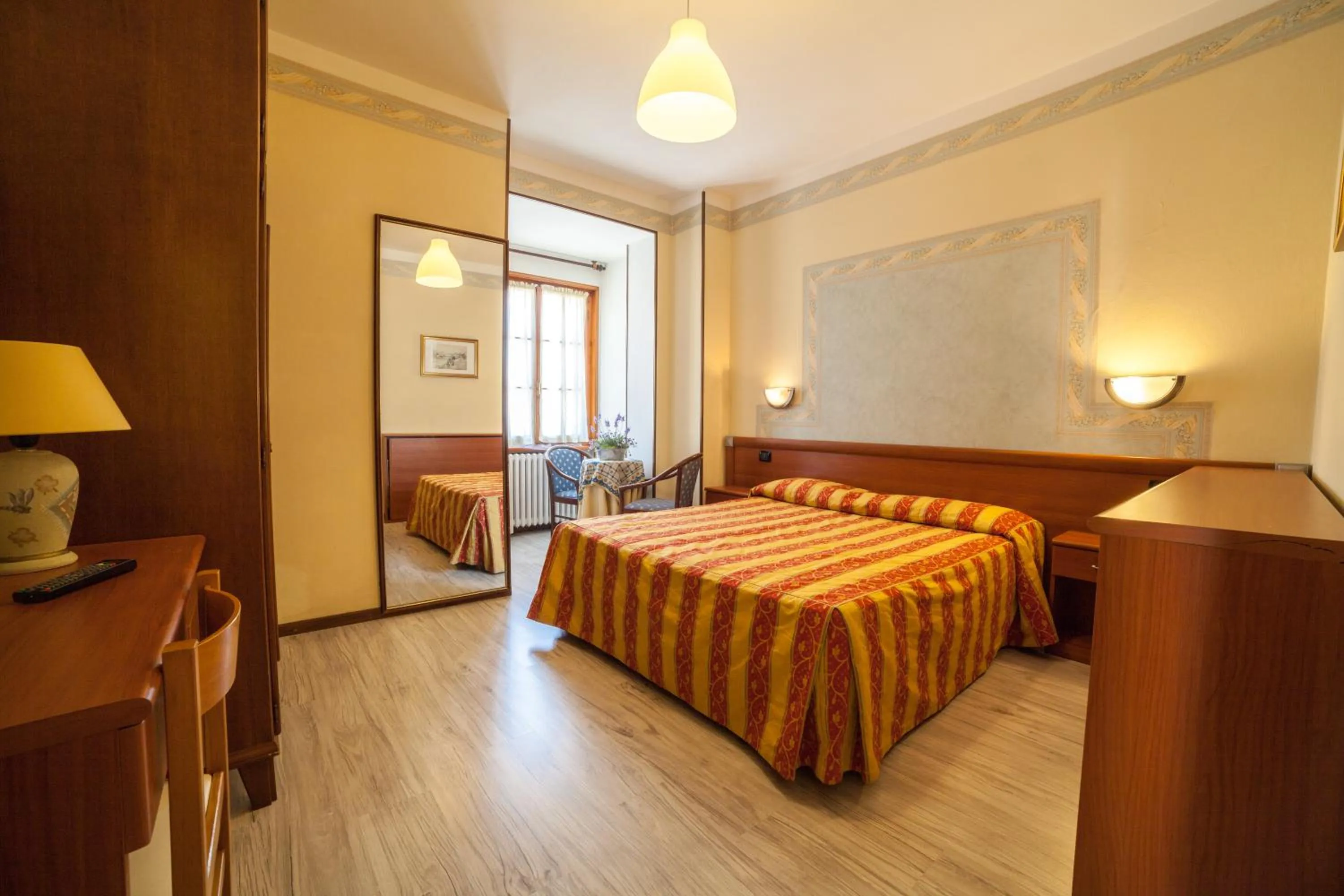 Photo of the whole room, Bed in Hotel Ricordo Du Parc