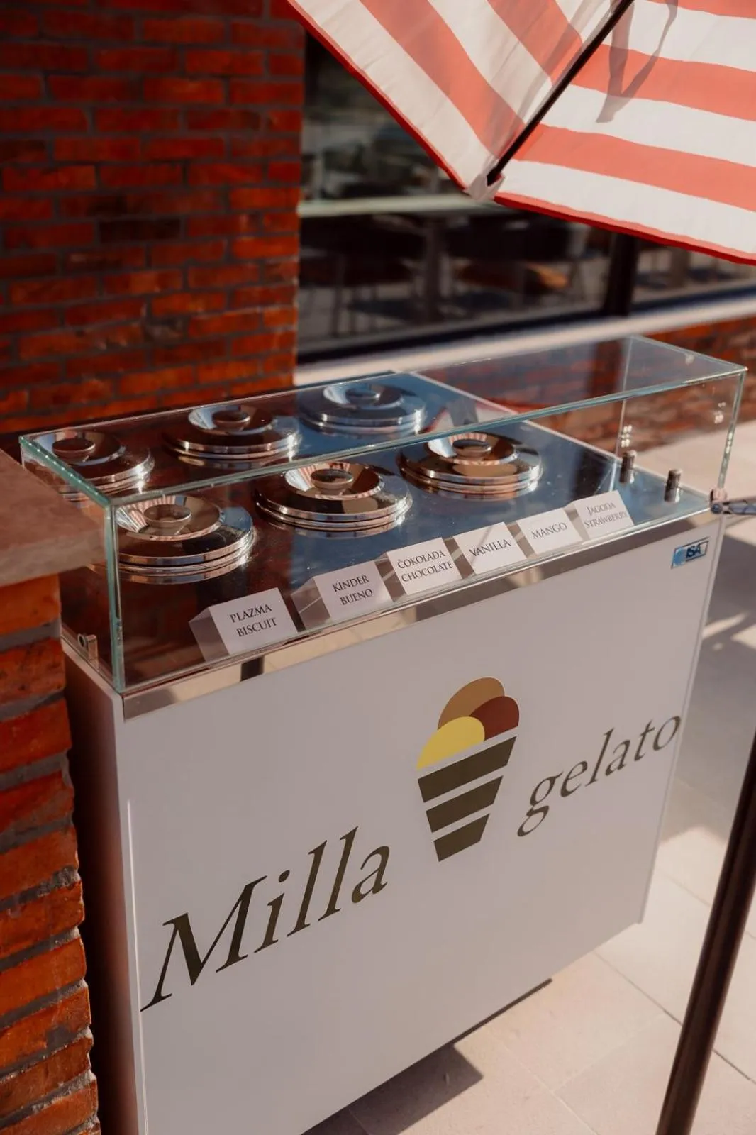 Restaurant/places to eat in Hotel & Distillery Monogram