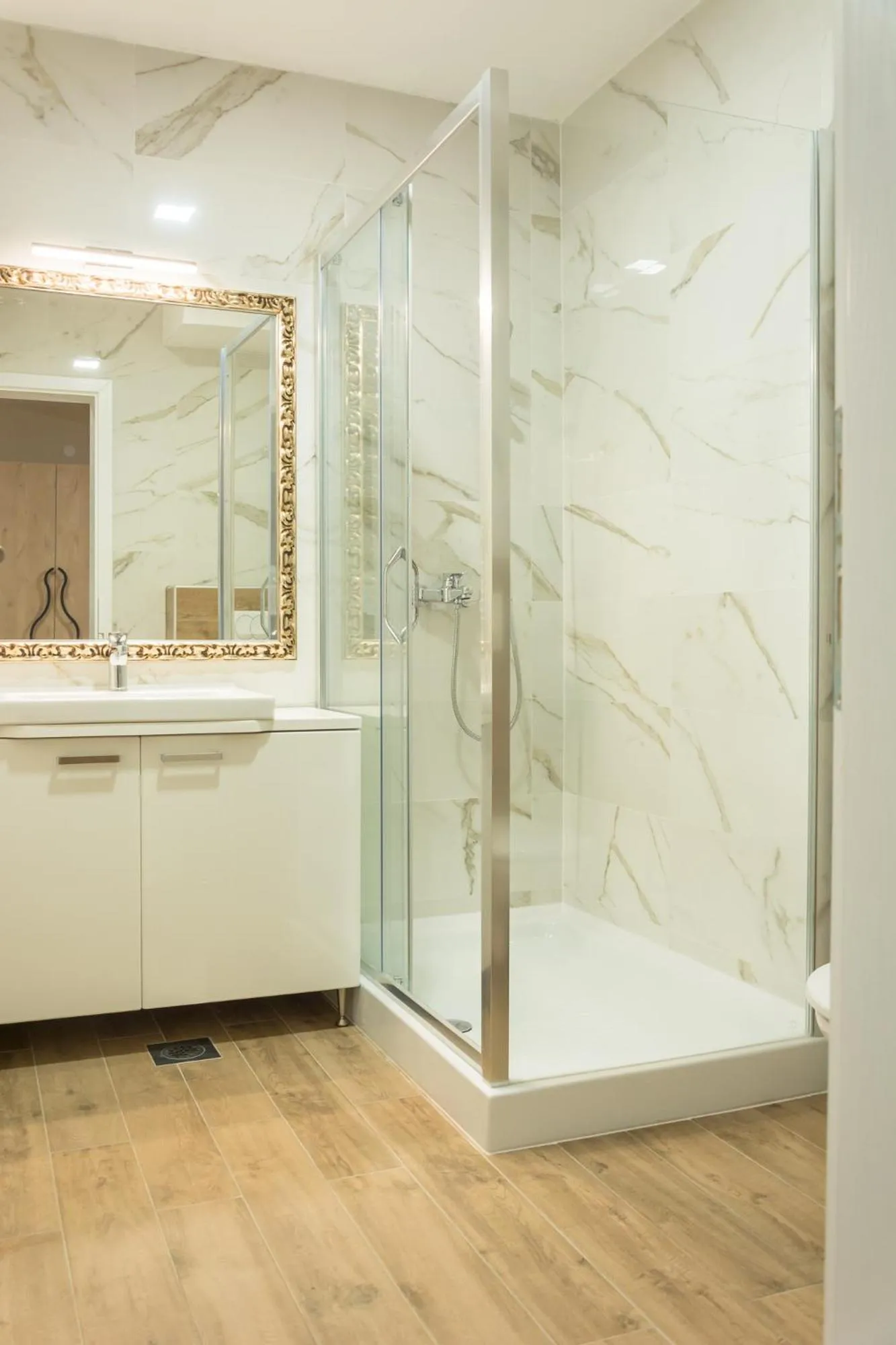 Hotel & Distillery Monogram