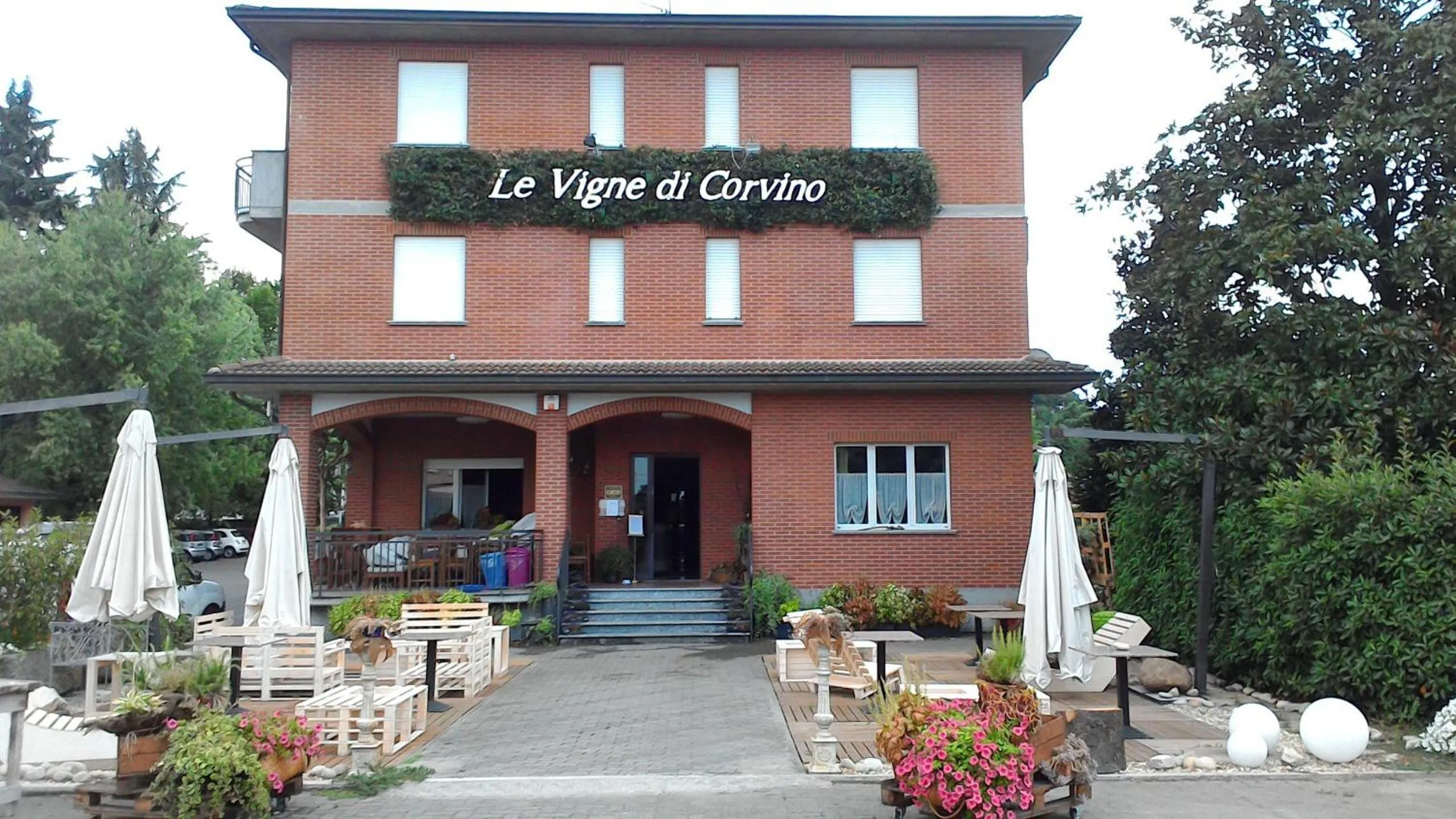 Facade/entrance in Hotel Le Vigne di Corvino