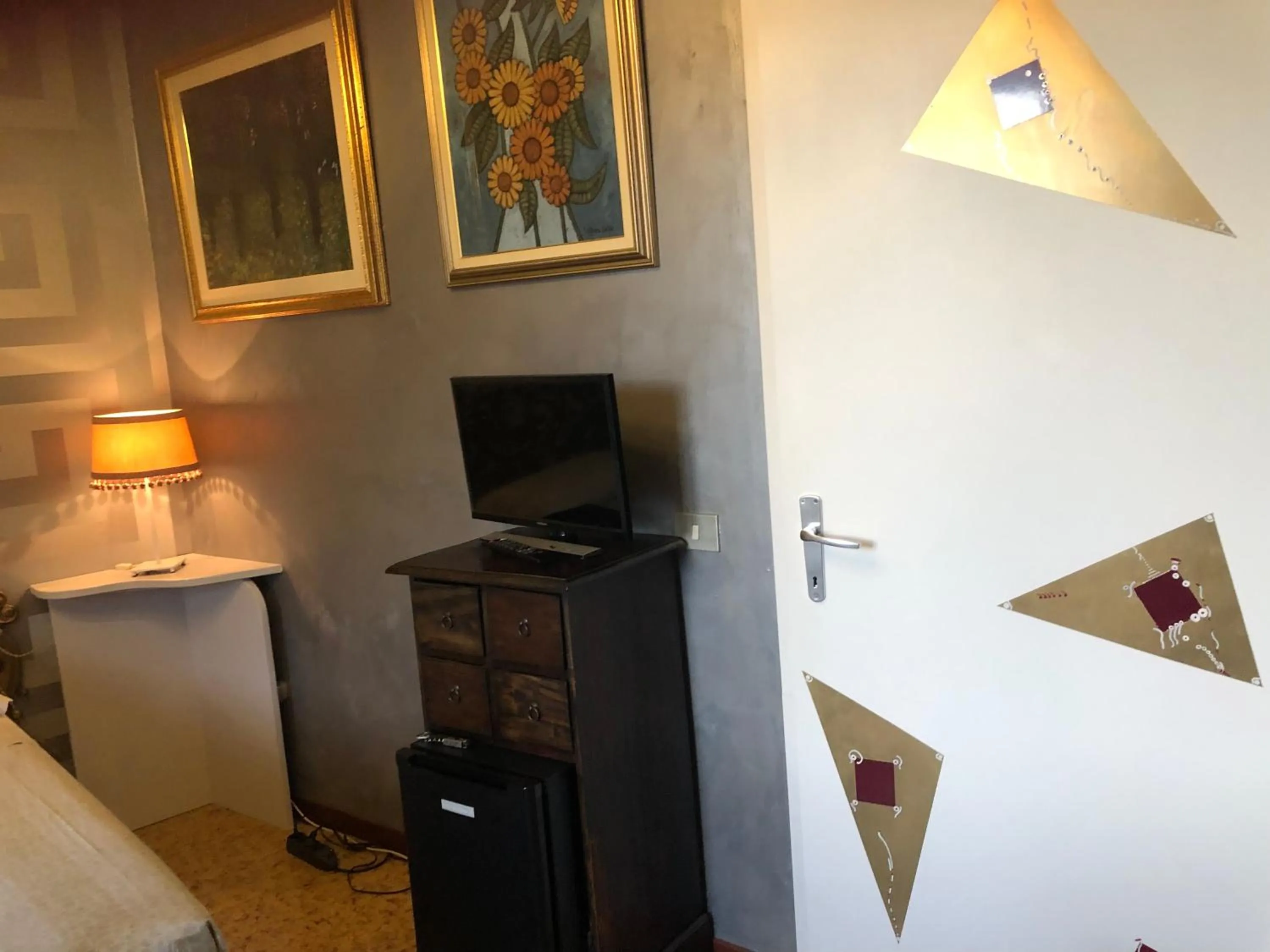 Bedroom, Bed in La Finestra sul Fiume