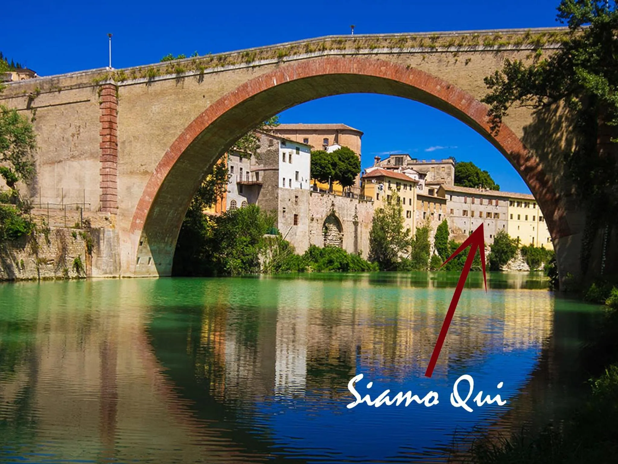 Property building in La Finestra sul Fiume