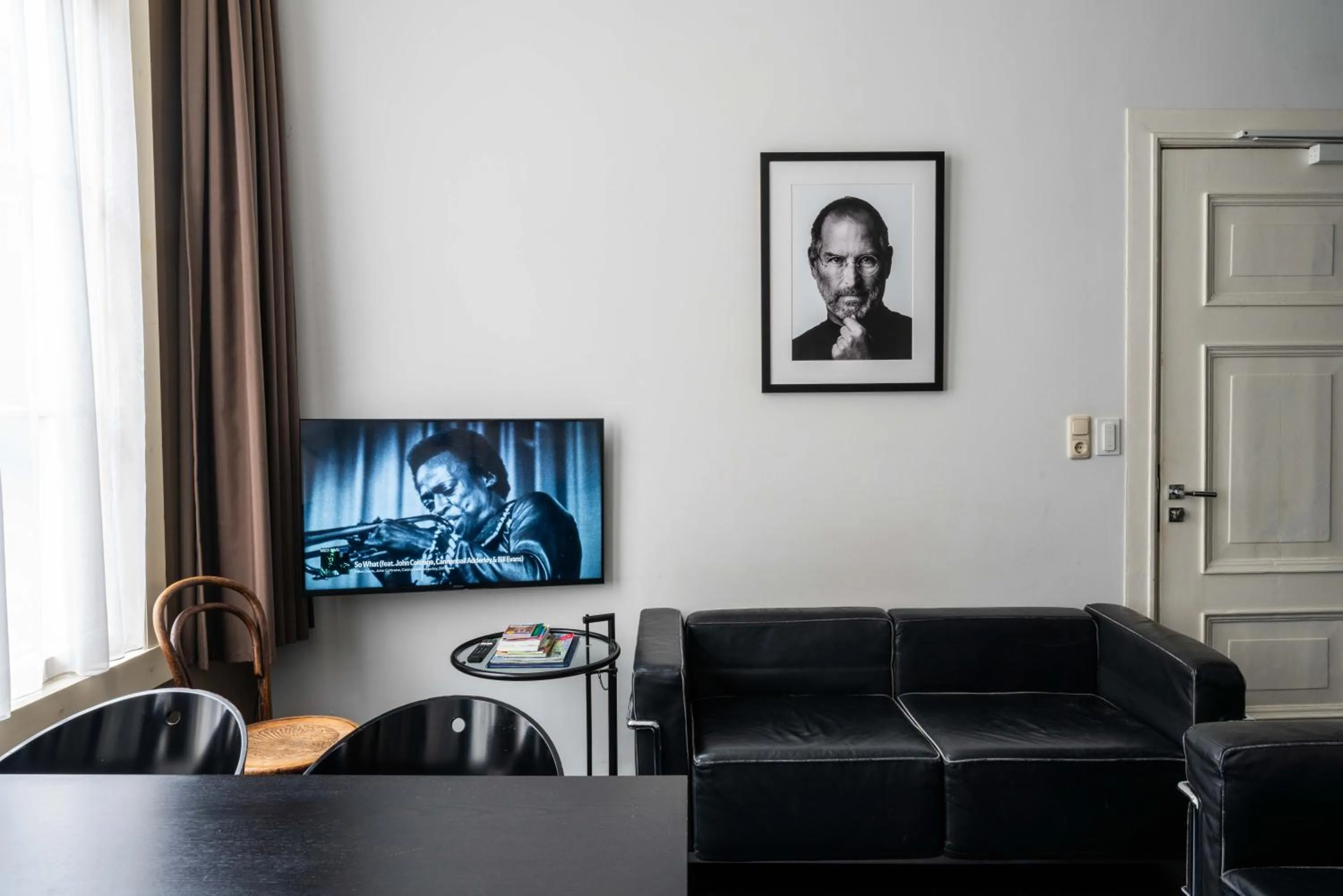 TV and multimedia in Zocher6 a monumental town house in the city center