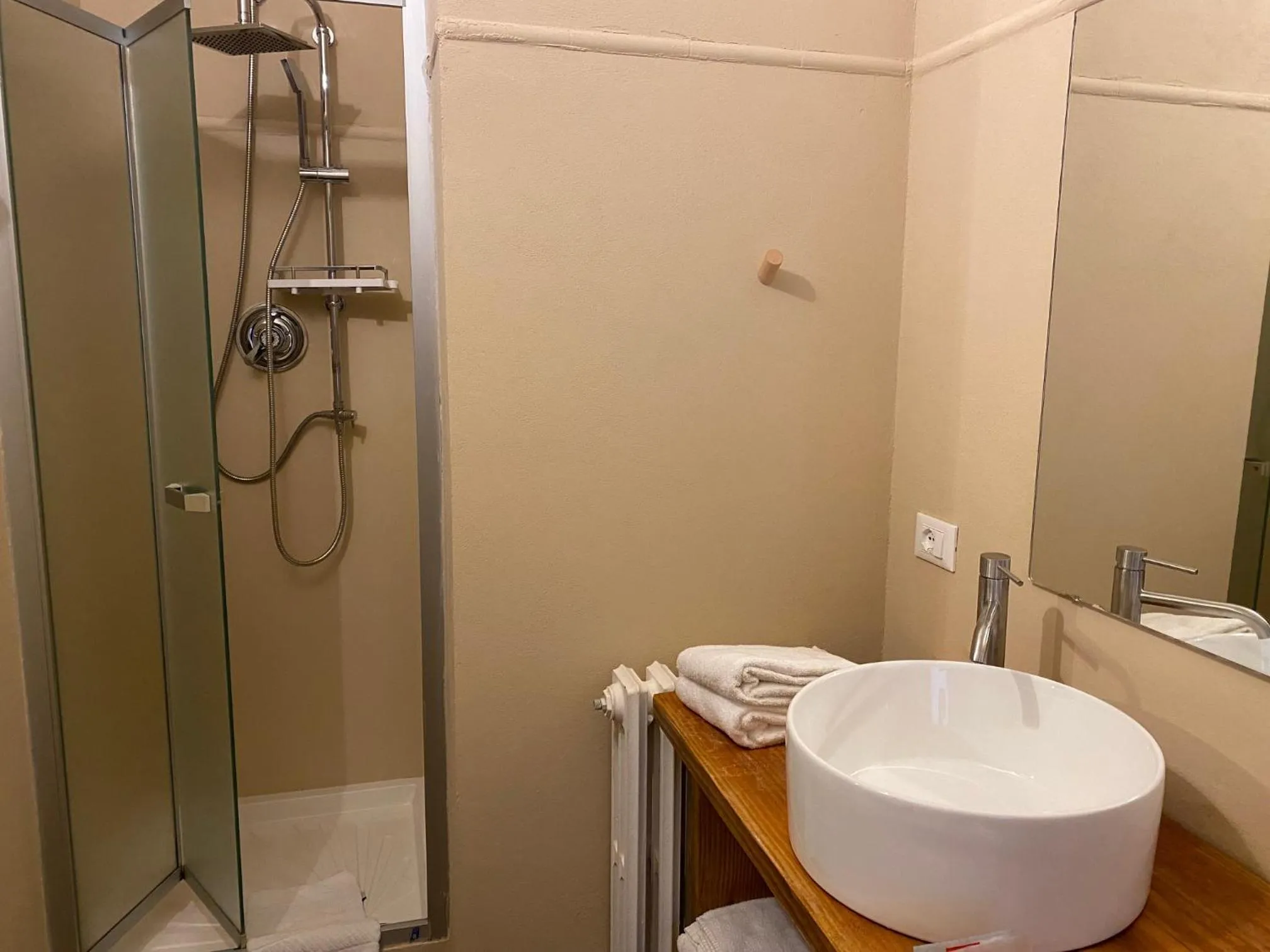 Bathroom in Hotel Le Clou