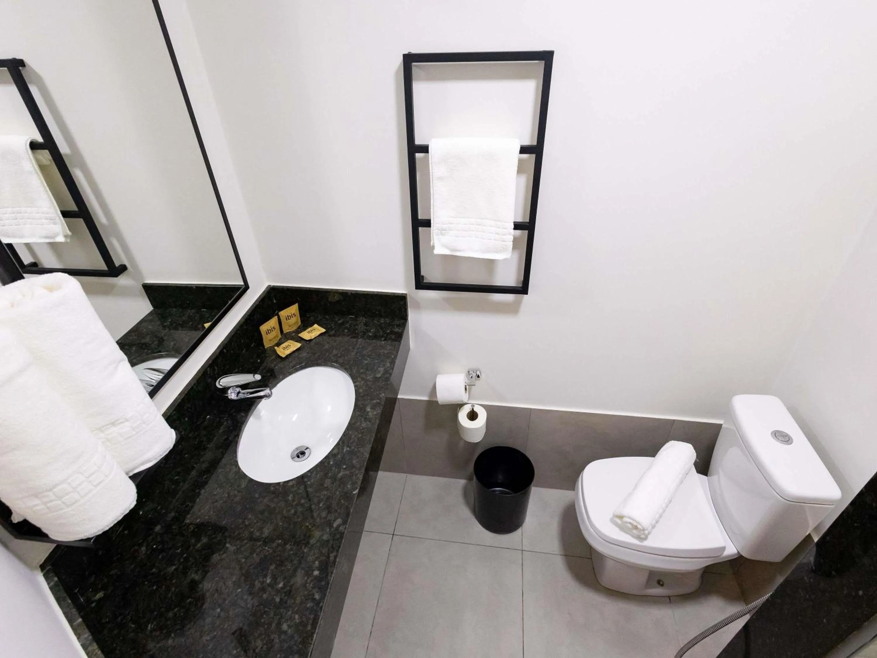 Bedroom in Ibis Votuporanga