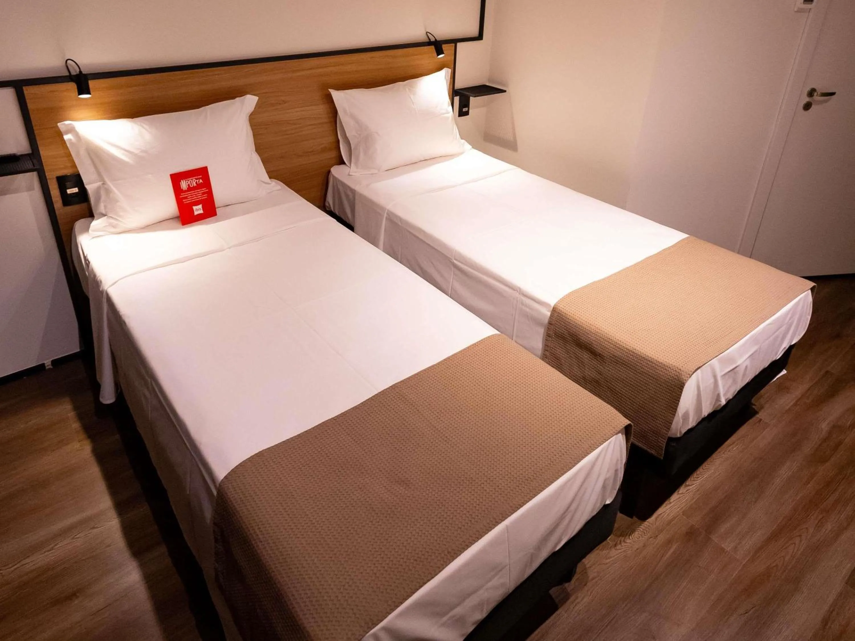 Bedroom, Bed in Ibis Votuporanga