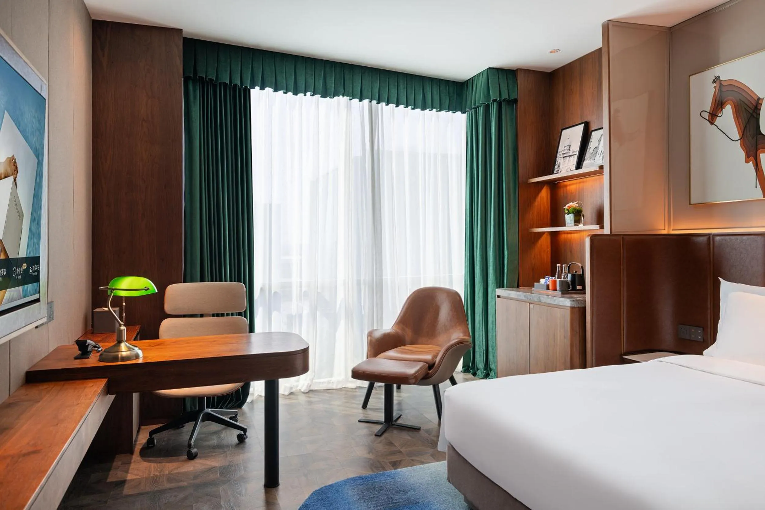 Coffee/tea facilities, Bed in Novotel Shanghai Baoshan Jiusi