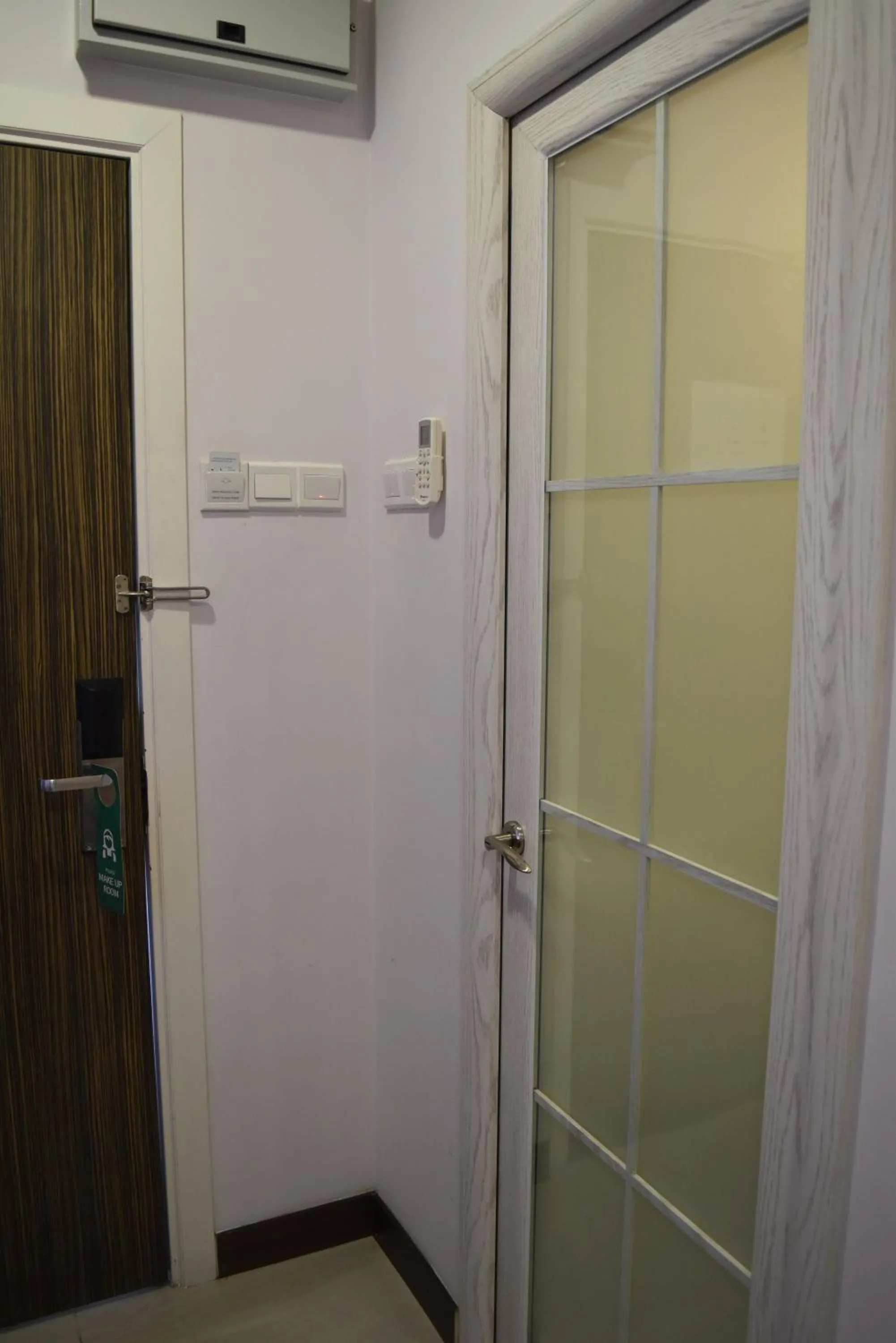 Bathroom in Sunrise Hotel