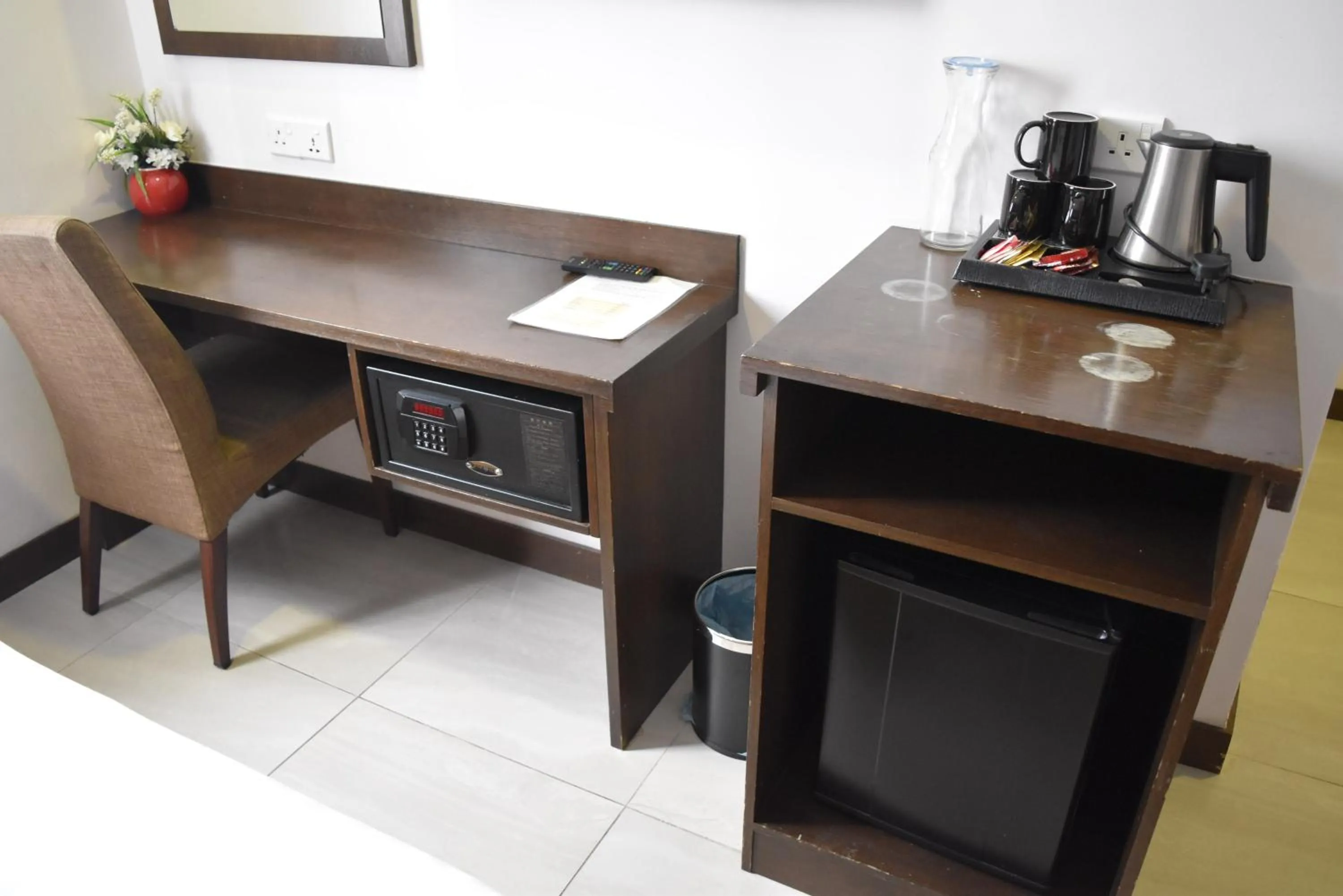 TV and multimedia in Sunrise Hotel