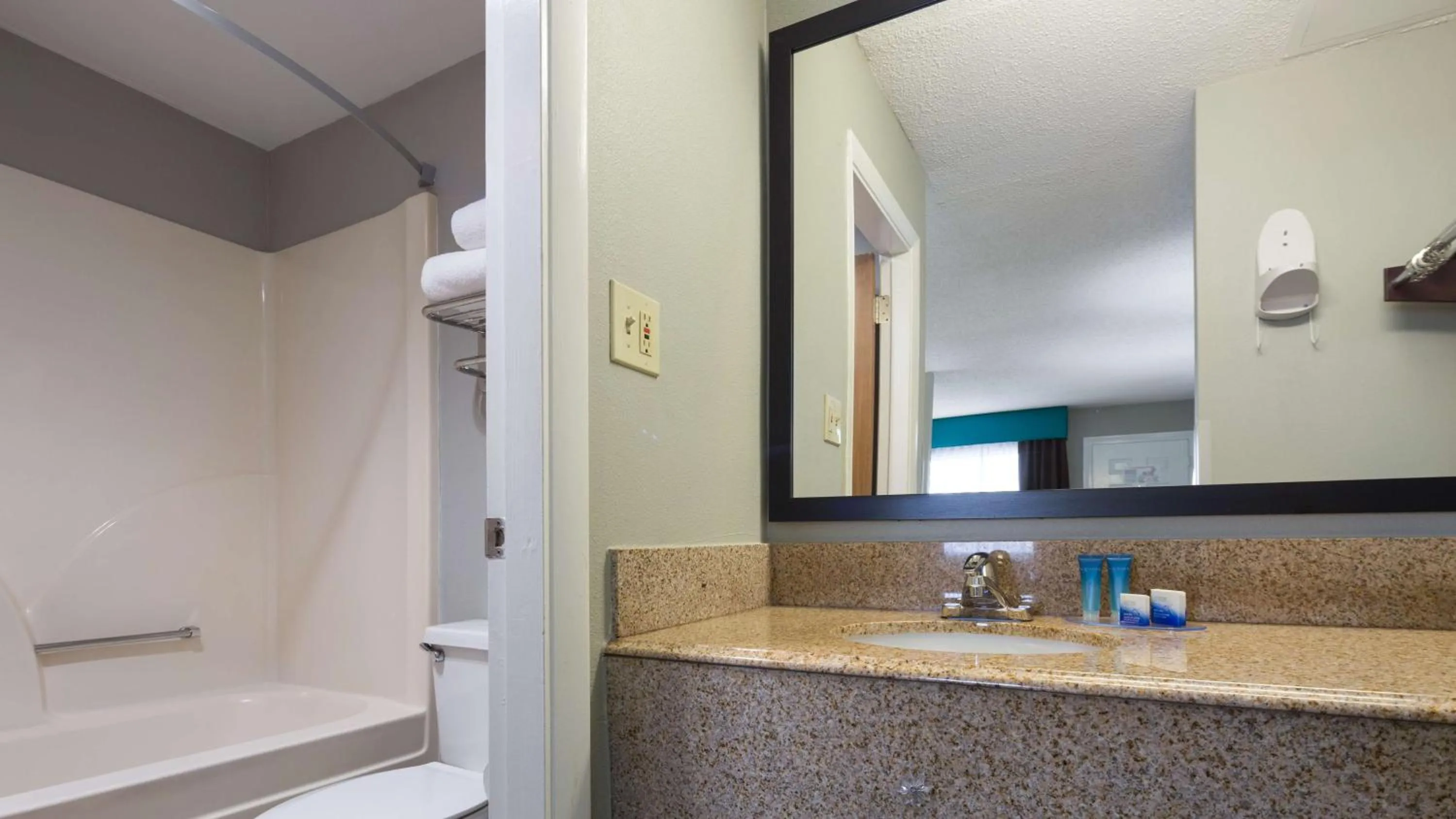 Bathroom in Best Western Inn Florence