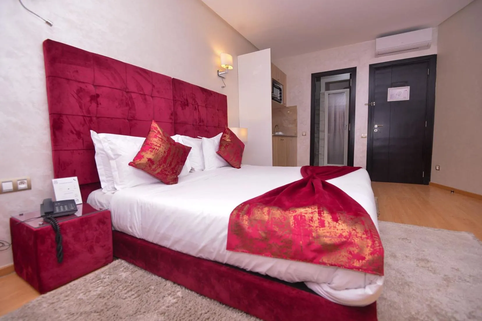 Bed in Le 135 appart hotel