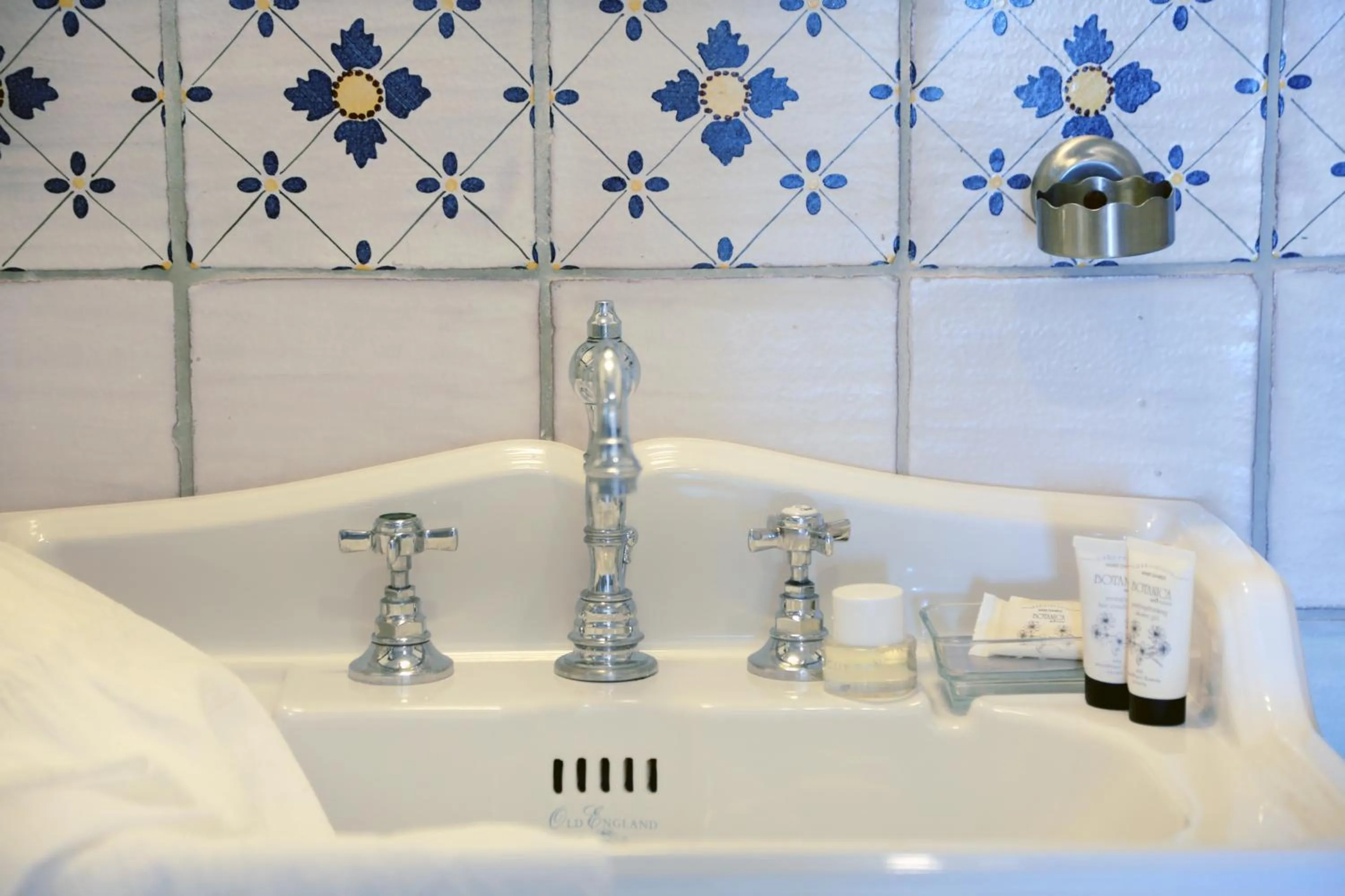 Bathroom in Gli Orti Di Malva B&B