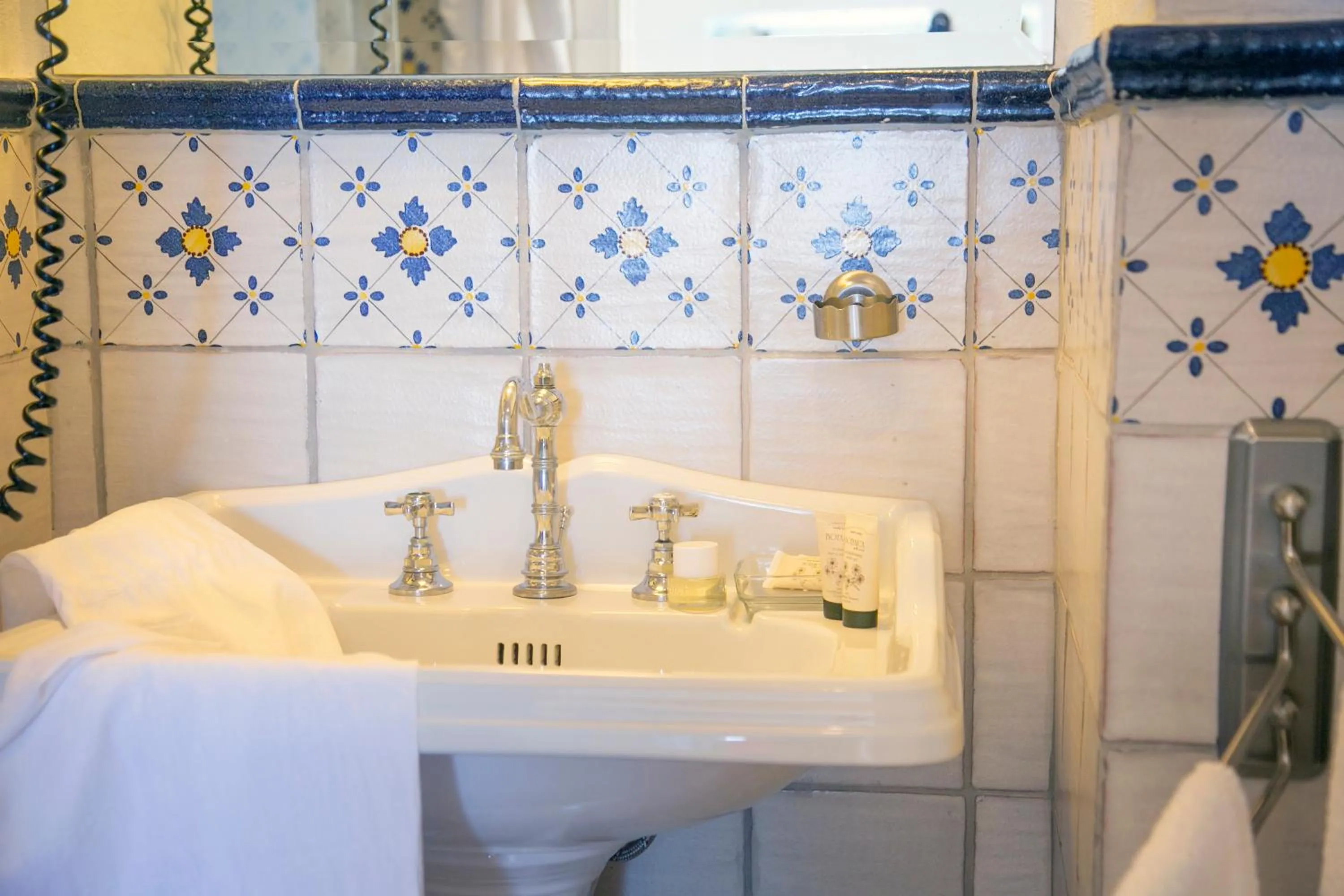 Bathroom in Gli Orti Di Malva B&B