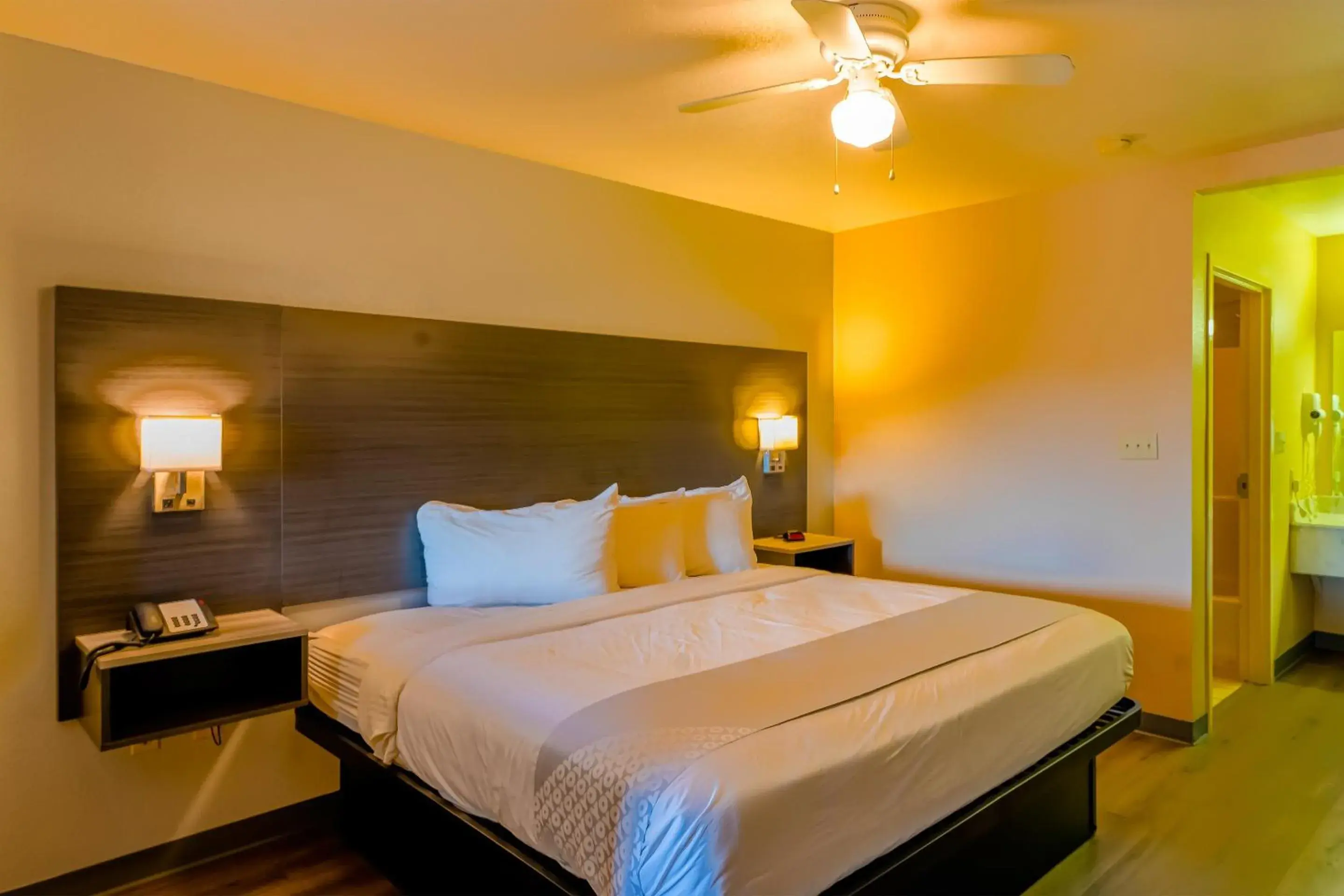 King Room in OYO Hotel Yoakum West King Room in OYO Hotel Yoakum West