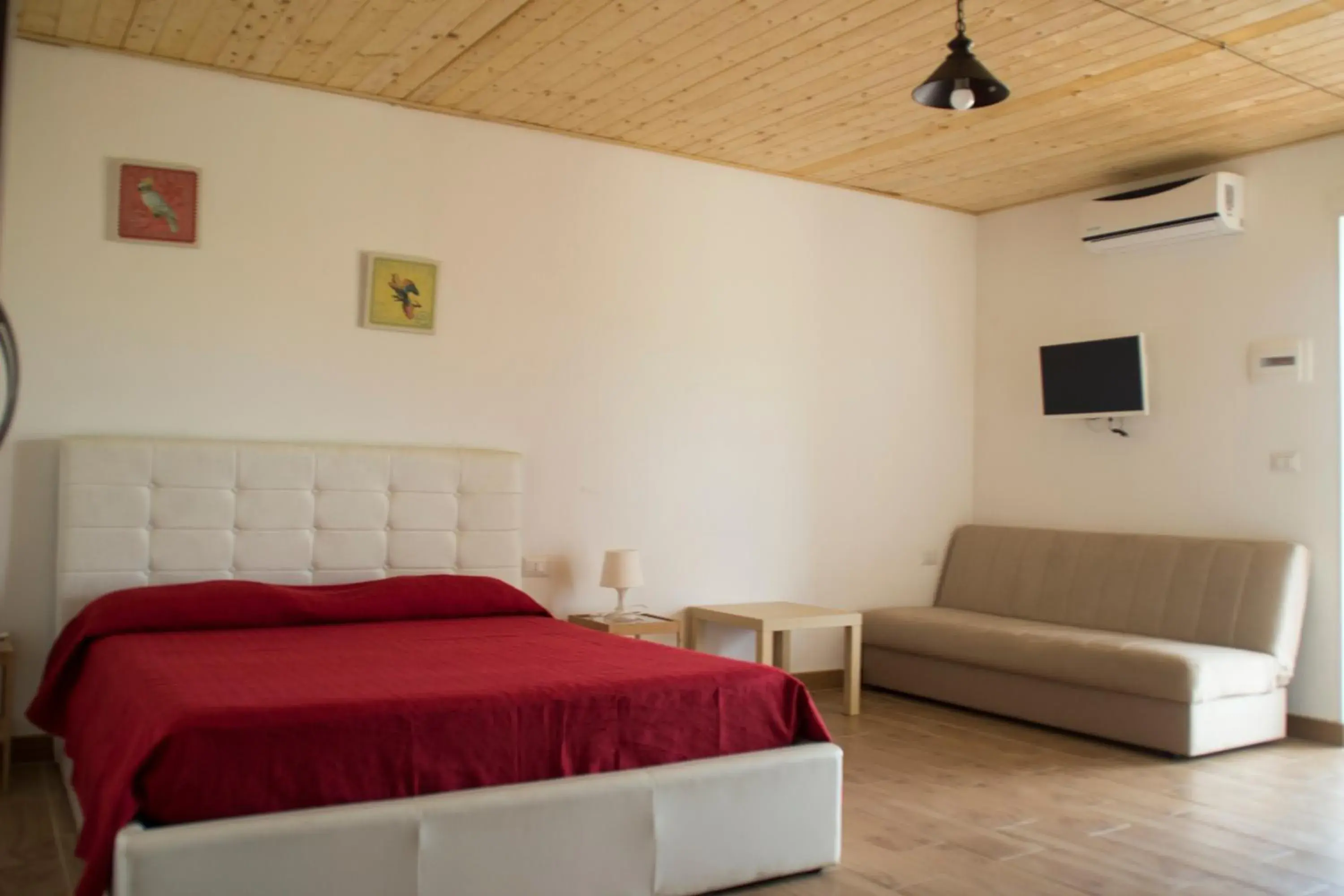 Standard Triple Studio - single occupancy in Fontana La Pietra Standard Triple Studio - single occupancy in Fontana La Pietra