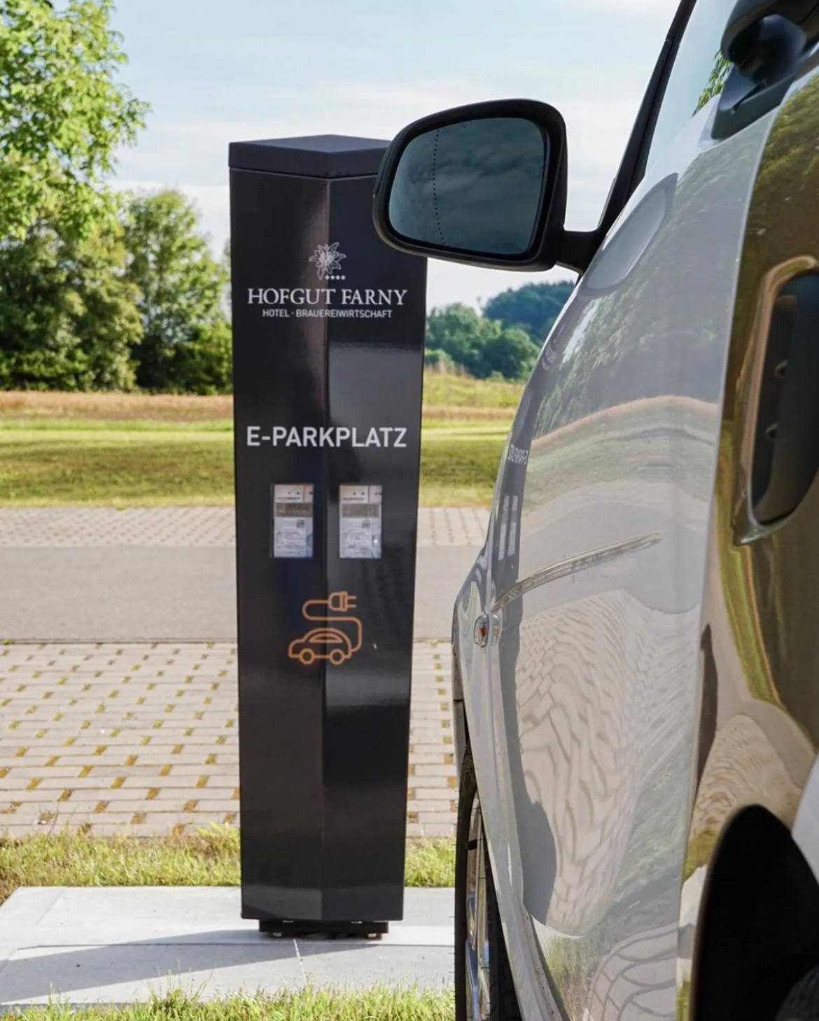 Parking in Hofgut Farny