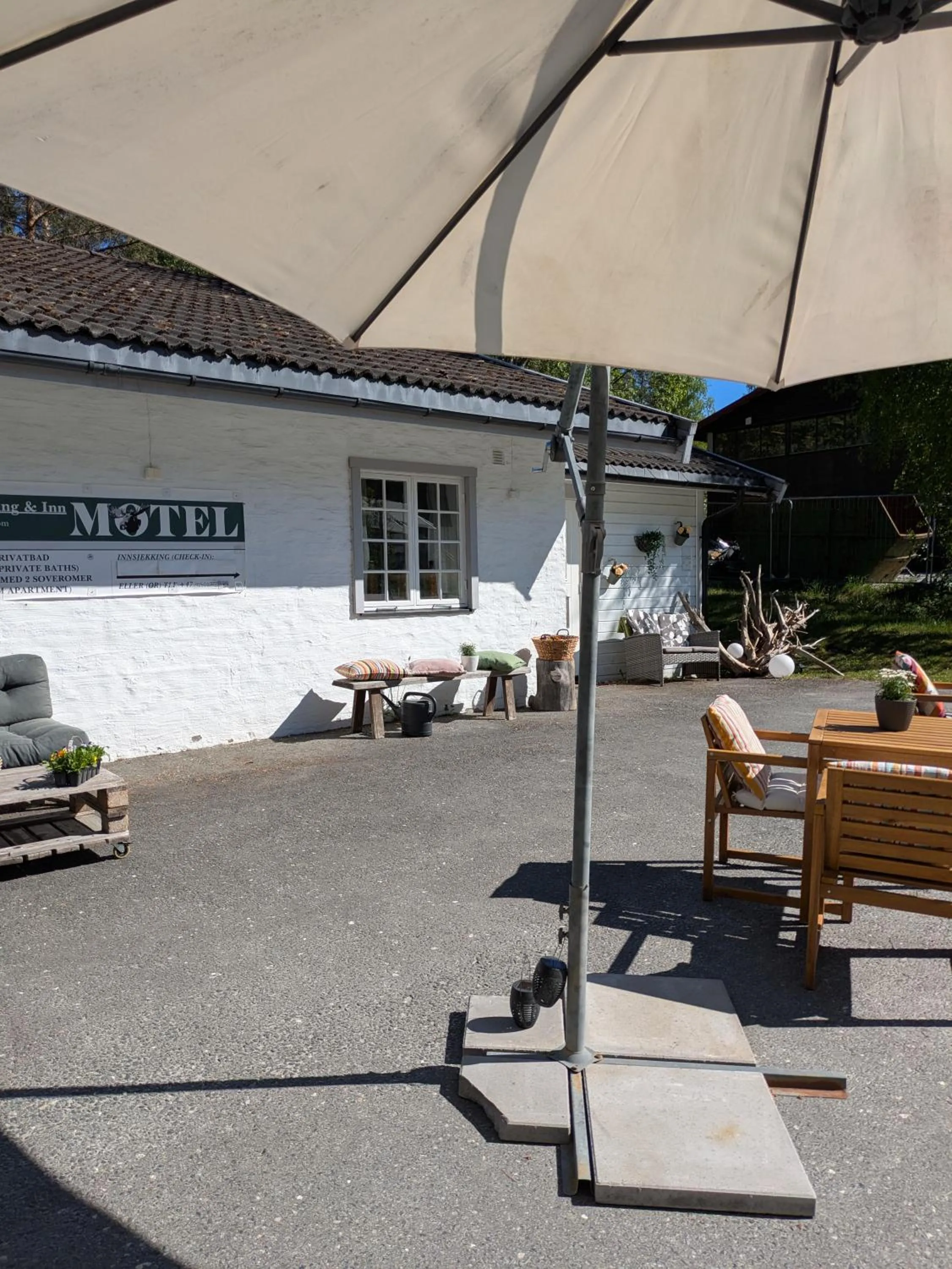 Telemark Motel and Apartment