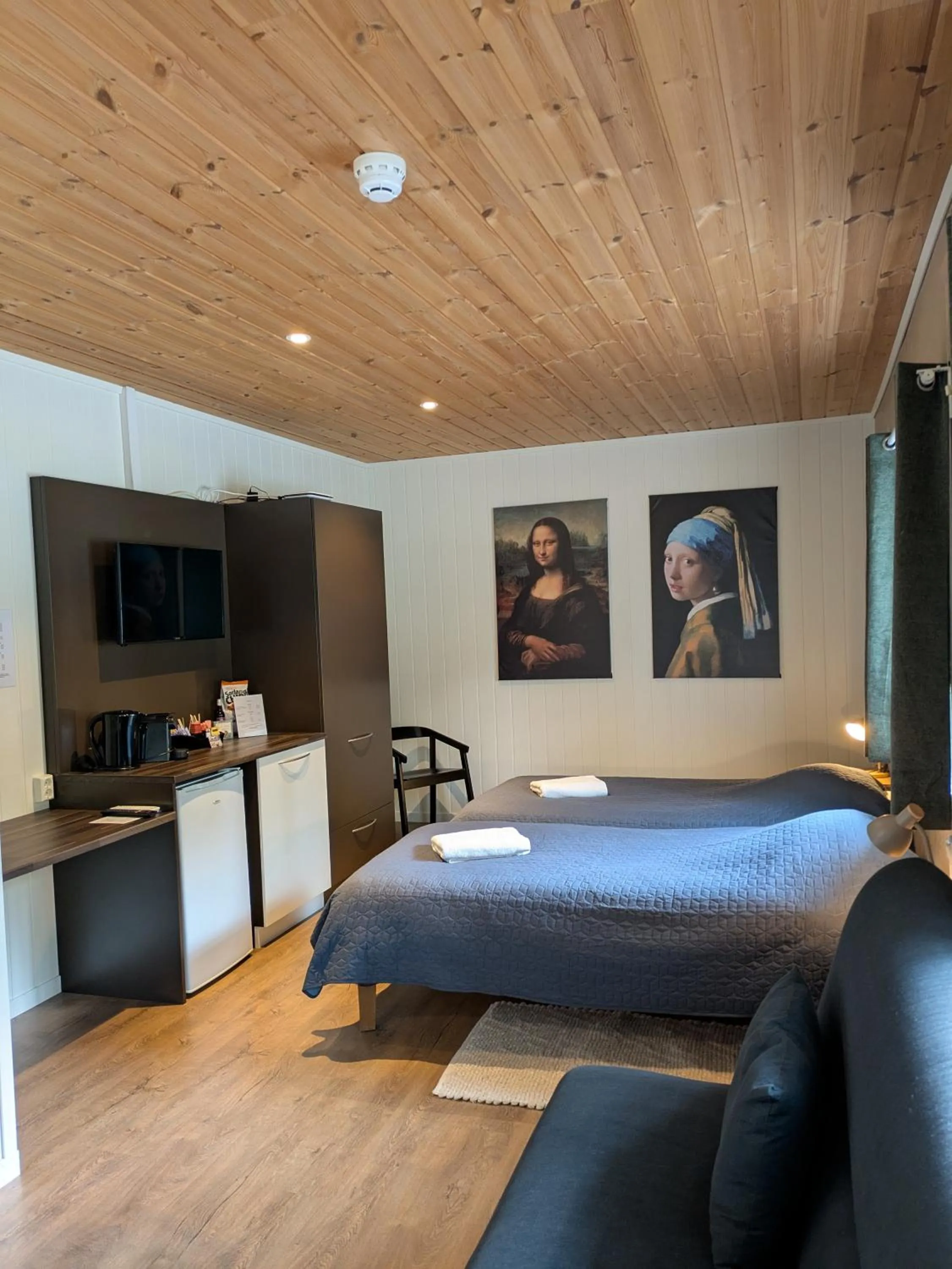 Telemark Motel and Apartment