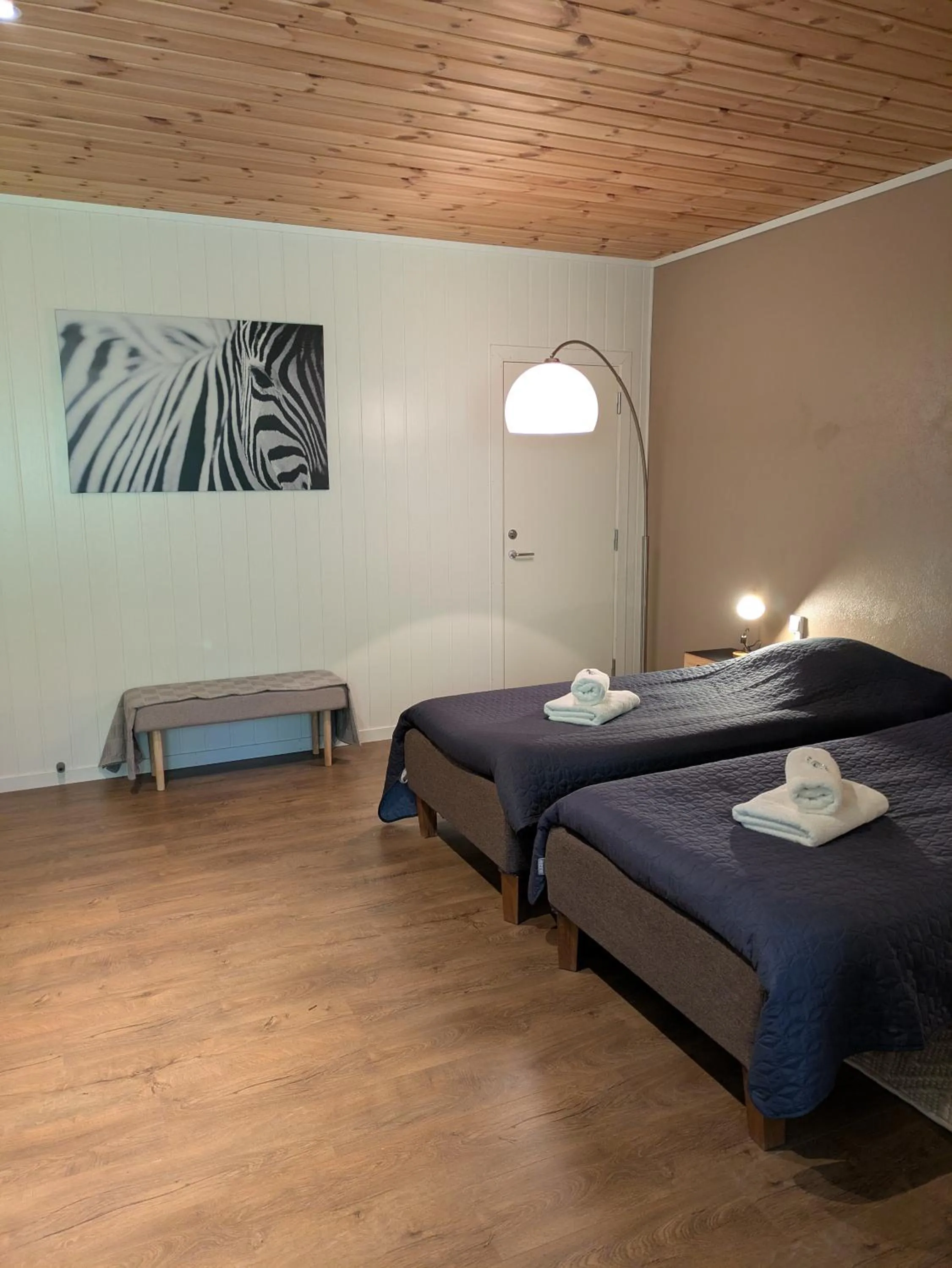 Telemark Motel and Apartment