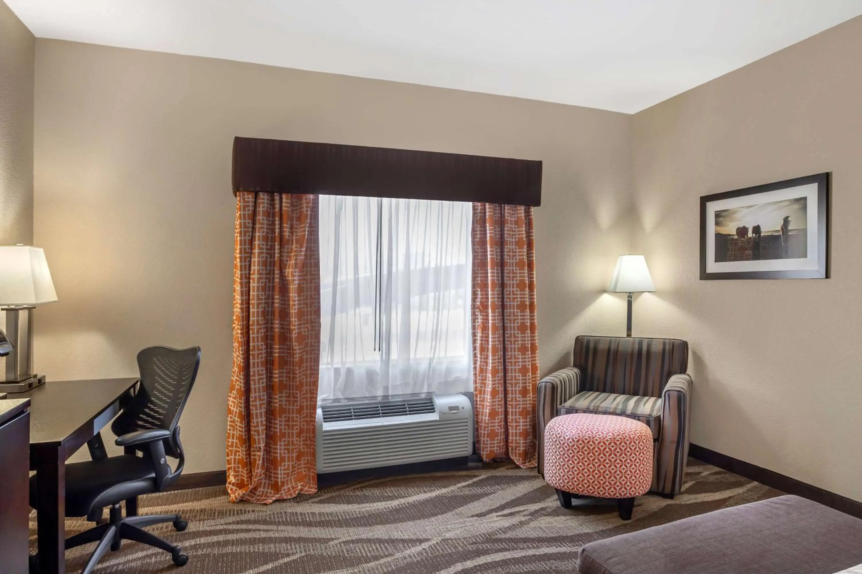 Bedroom, Bed in Best Western Plus Lake Jackson Inn & Suites