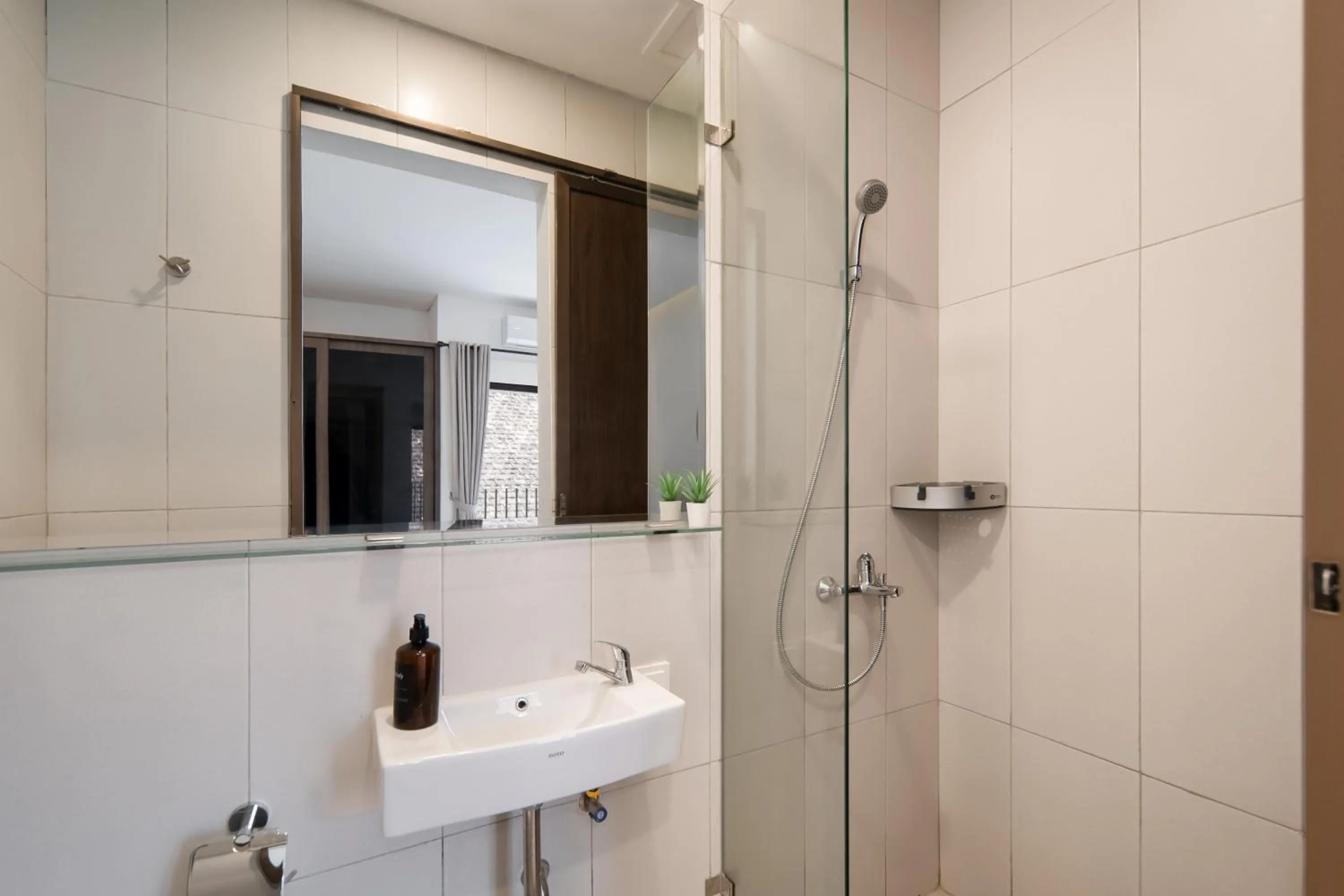 Bathroom in Cove Dra House