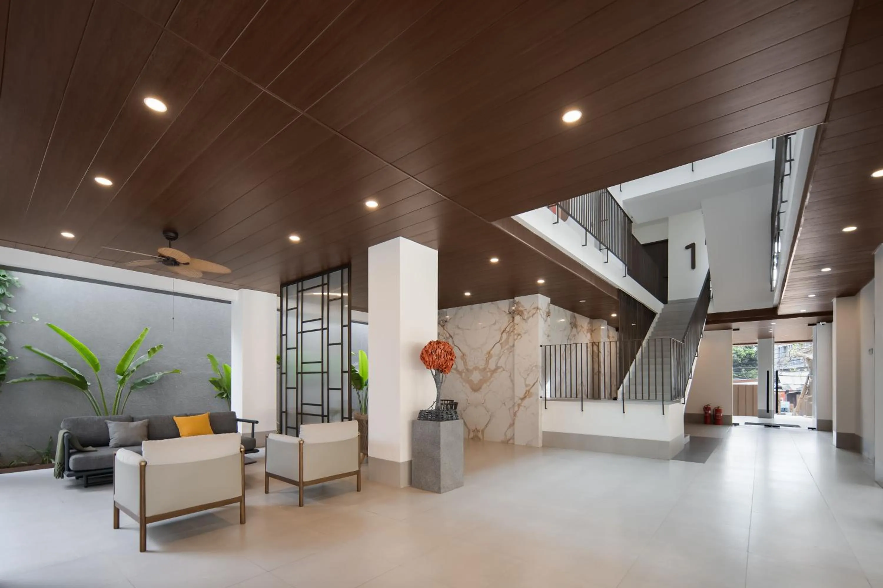 Communal lounge/ TV room in Cove Dra House