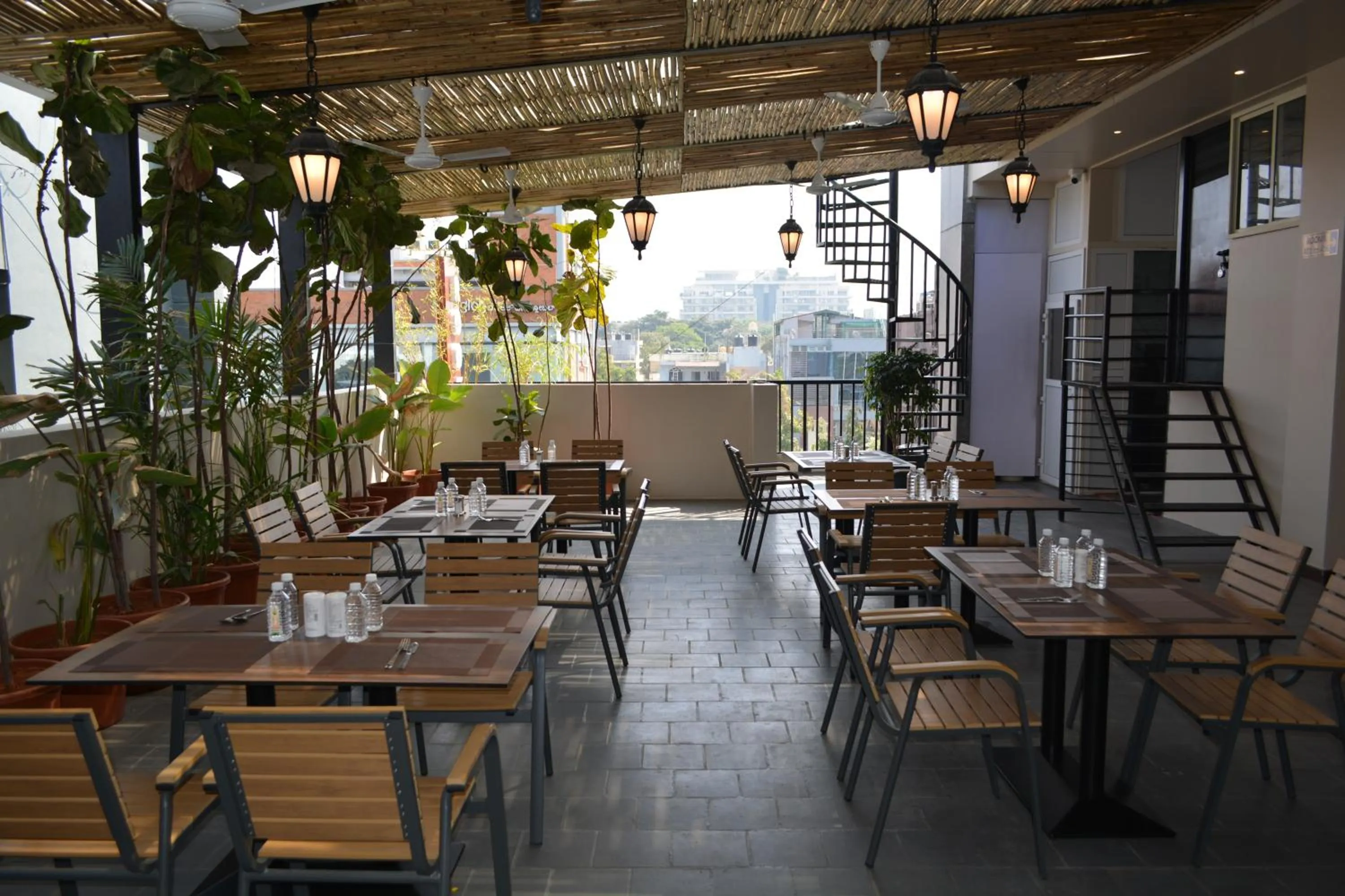 Restaurant/places to eat in Hotel Muthahalli Grand