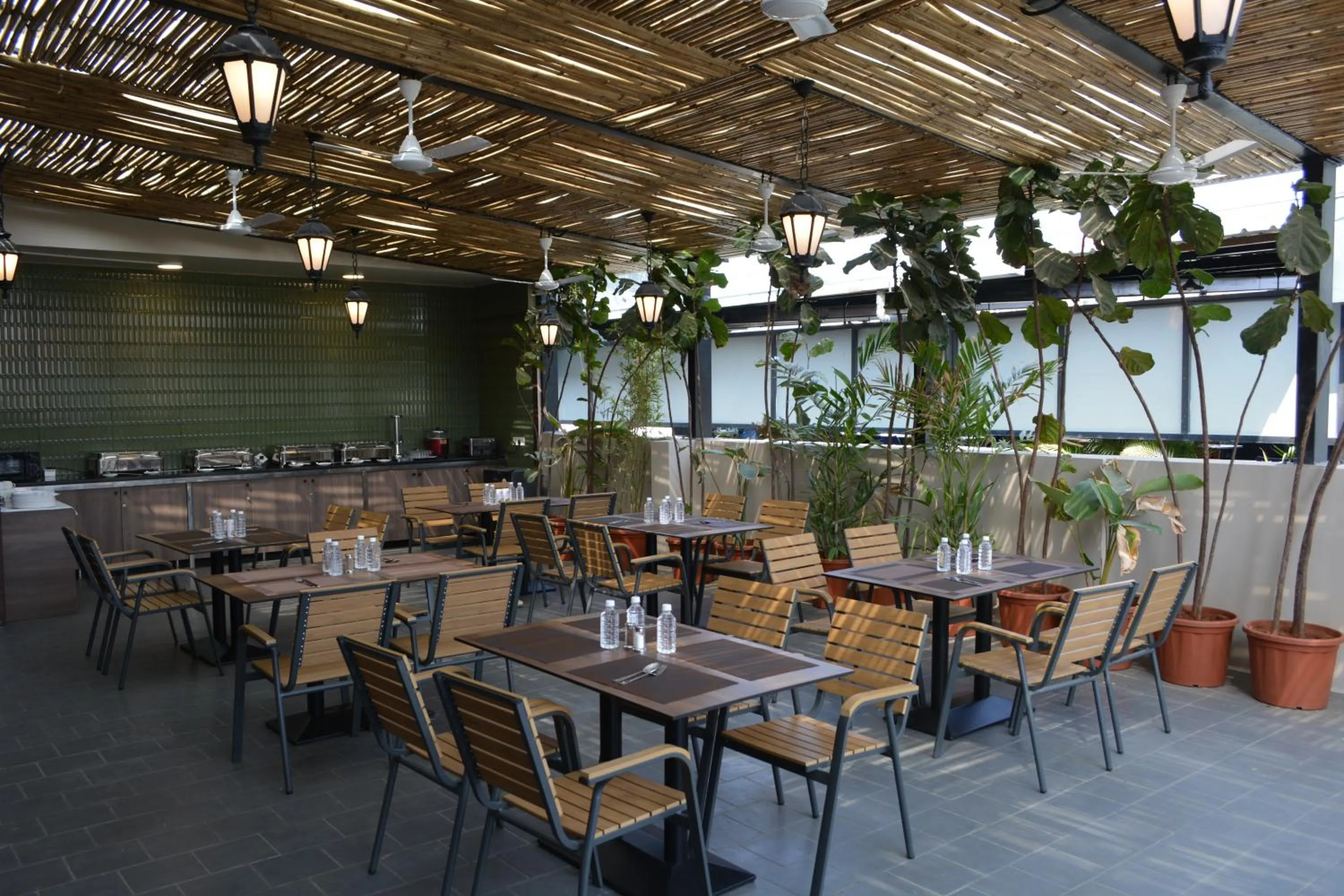 Restaurant/places to eat in Hotel Muthahalli Grand