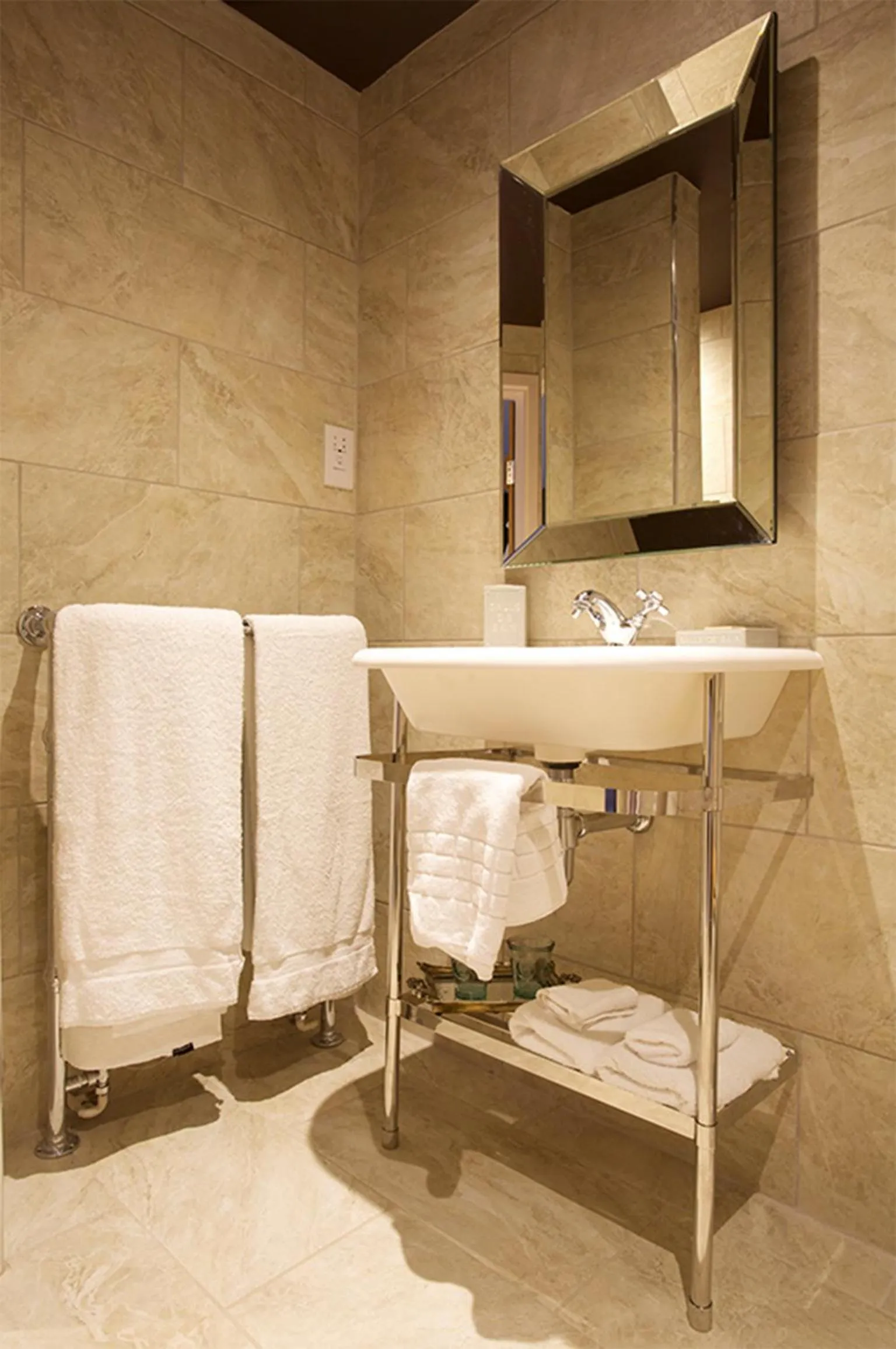 Shower in The Packhorse Inn