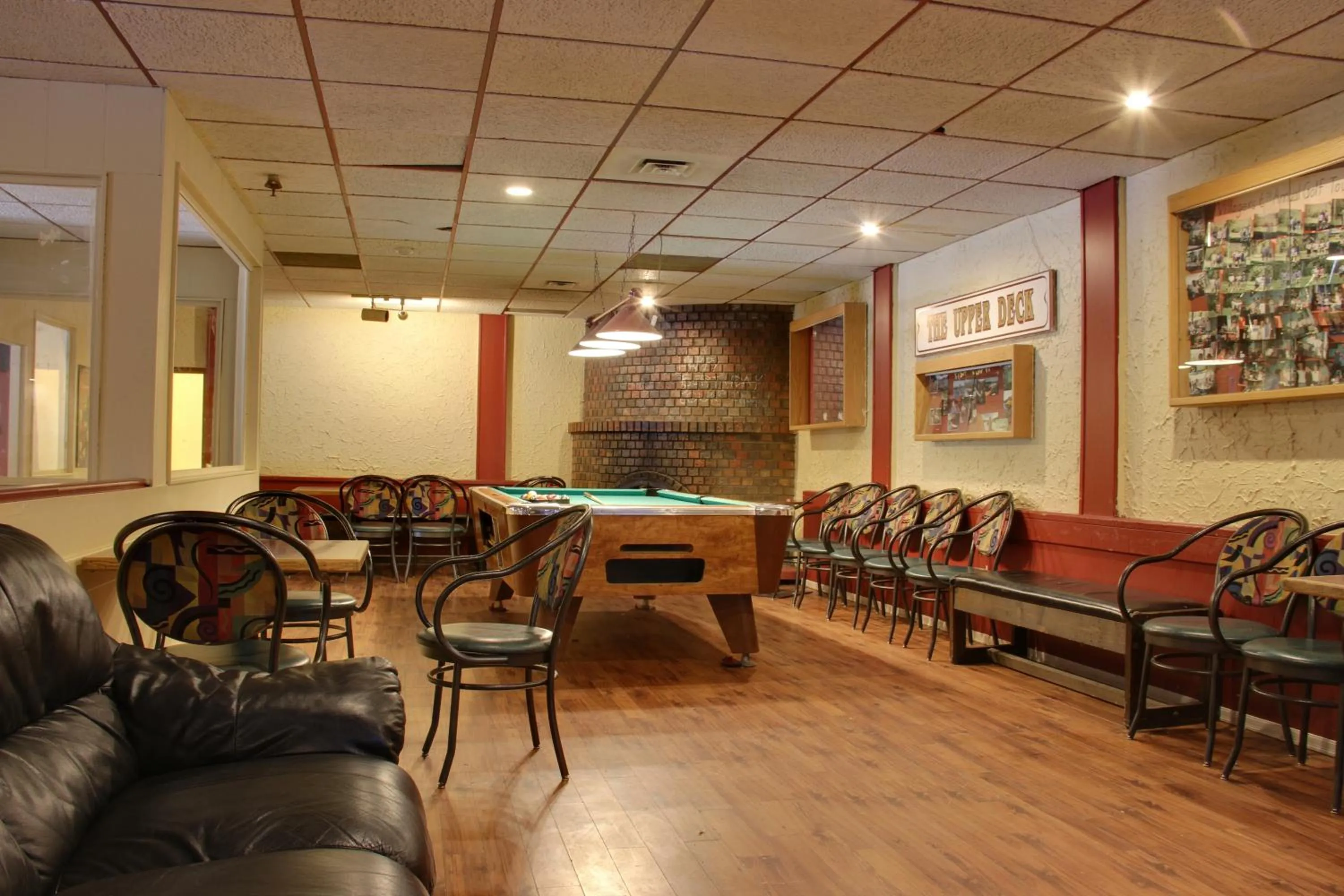 Lounge or bar in Villagers Inn