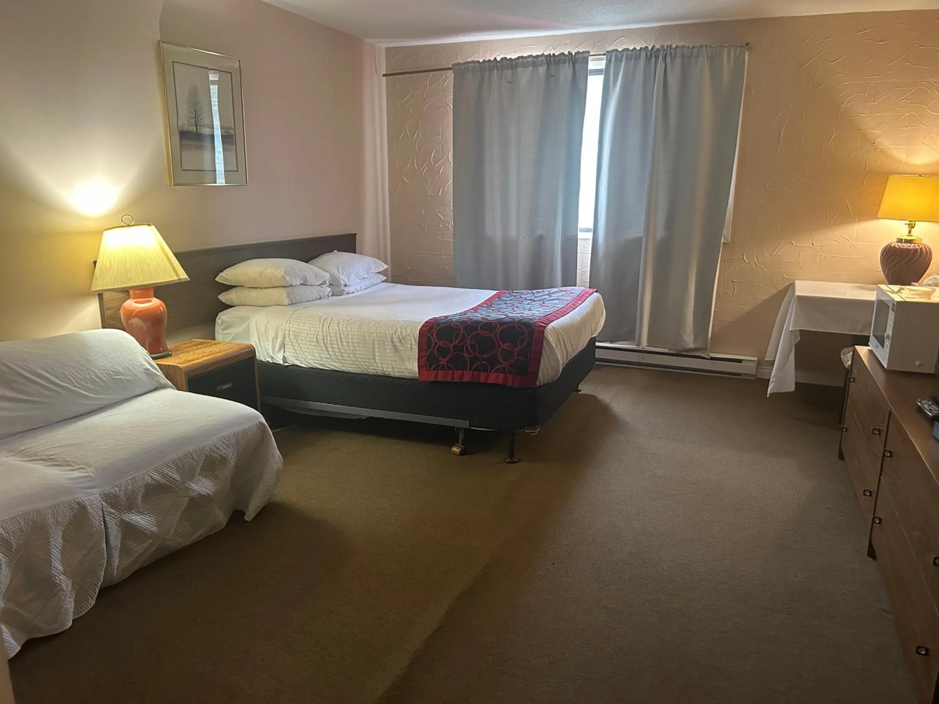 Bed in Villagers Inn