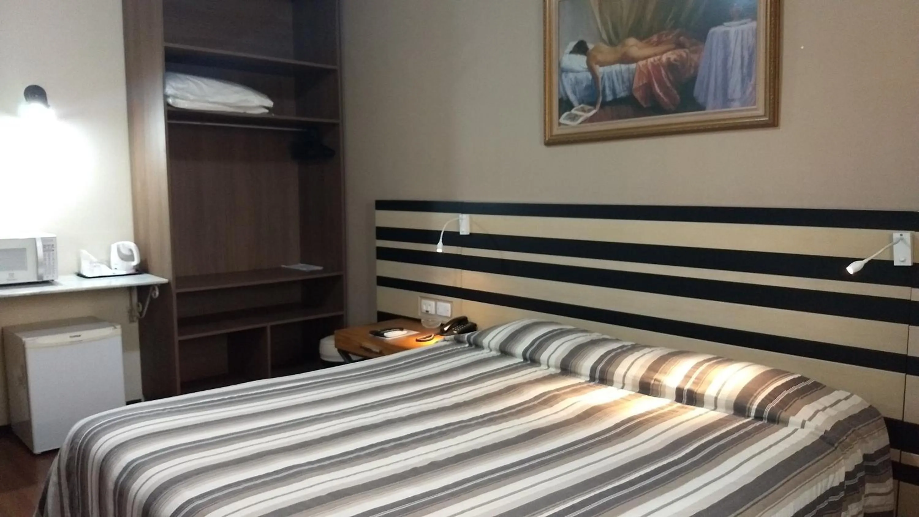 Bed in Castel Plaza Hotel