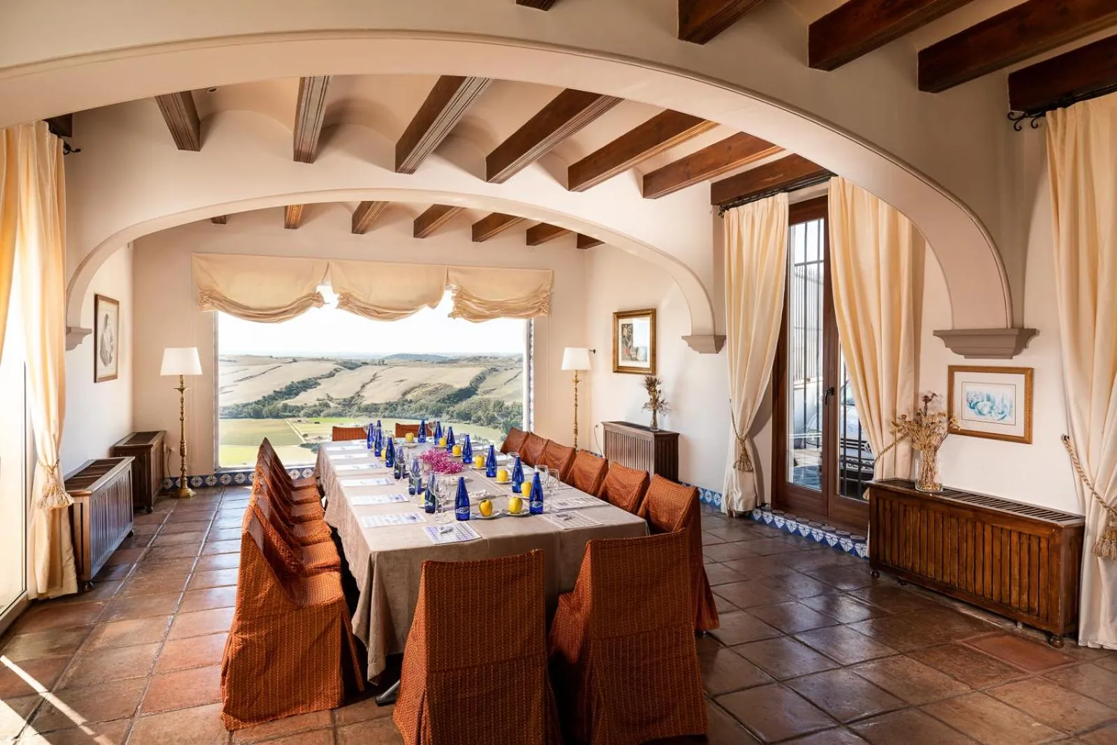 Lounge or bar in Parador de Arcos de la Frontera